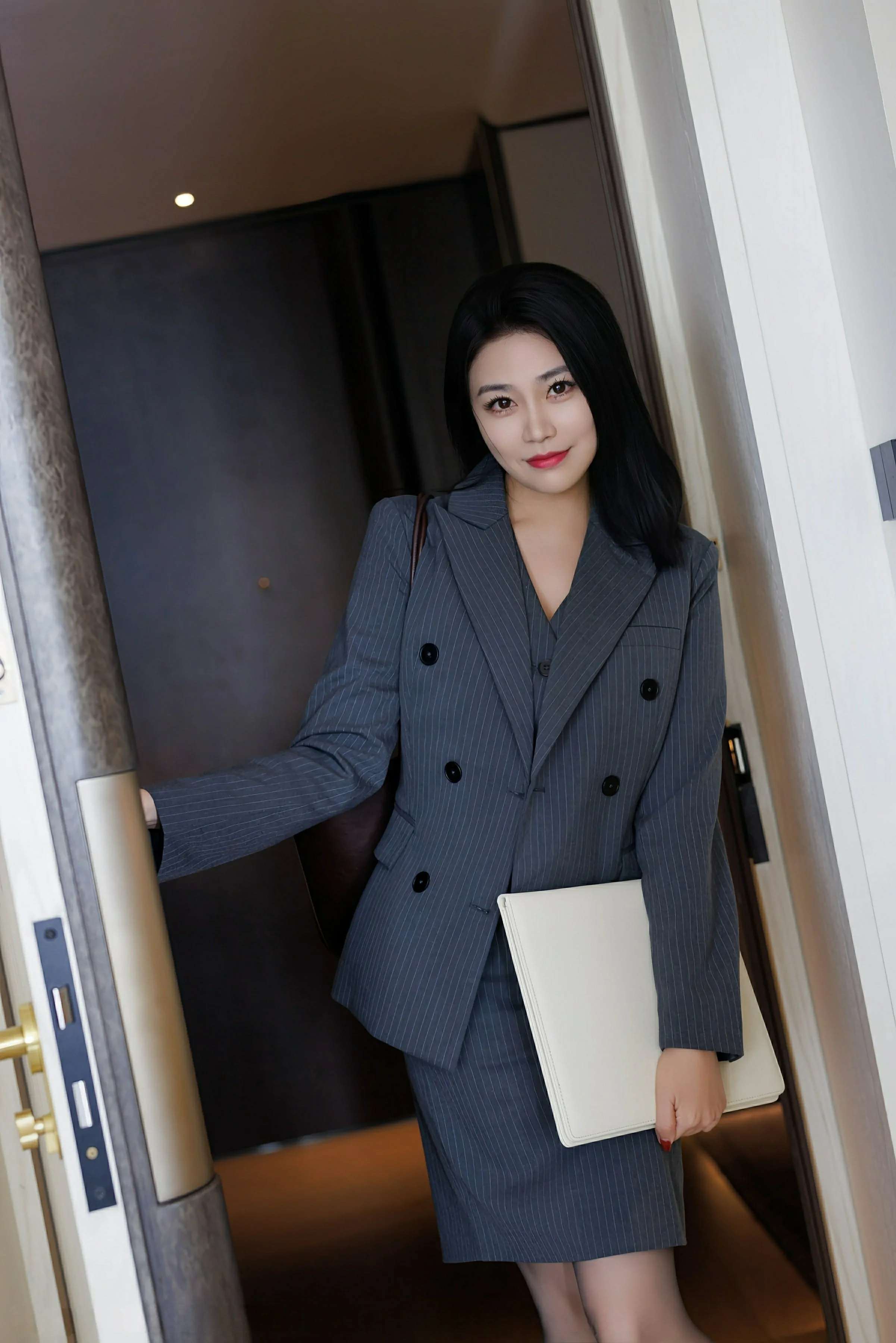 爱蜜社 VOL.787 许诺Sabrina [106P]插图