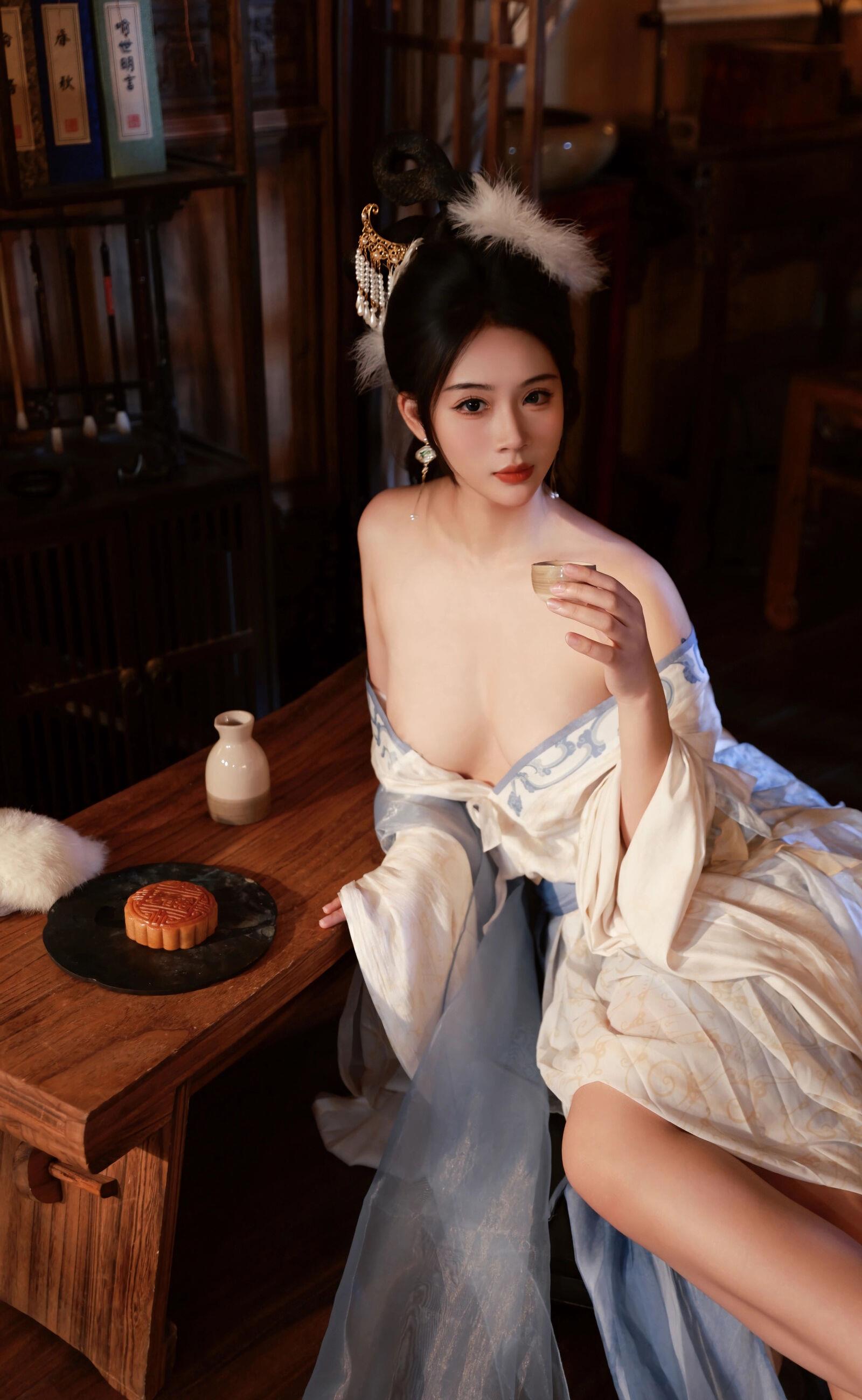  秀人网 No.10835 南乔 [75P]第7张