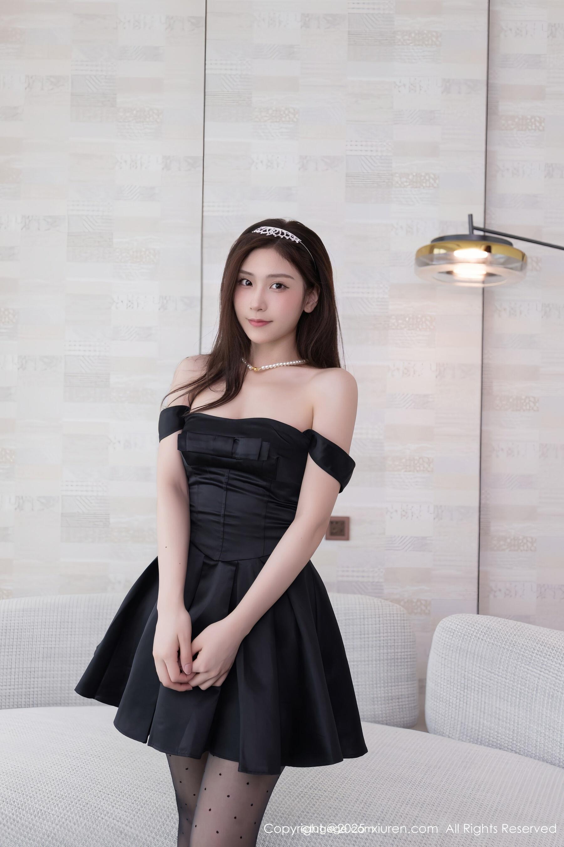 ♈ 秀人网美女写真 刘婷婷 No.10878 【71P】【丽人丝语】