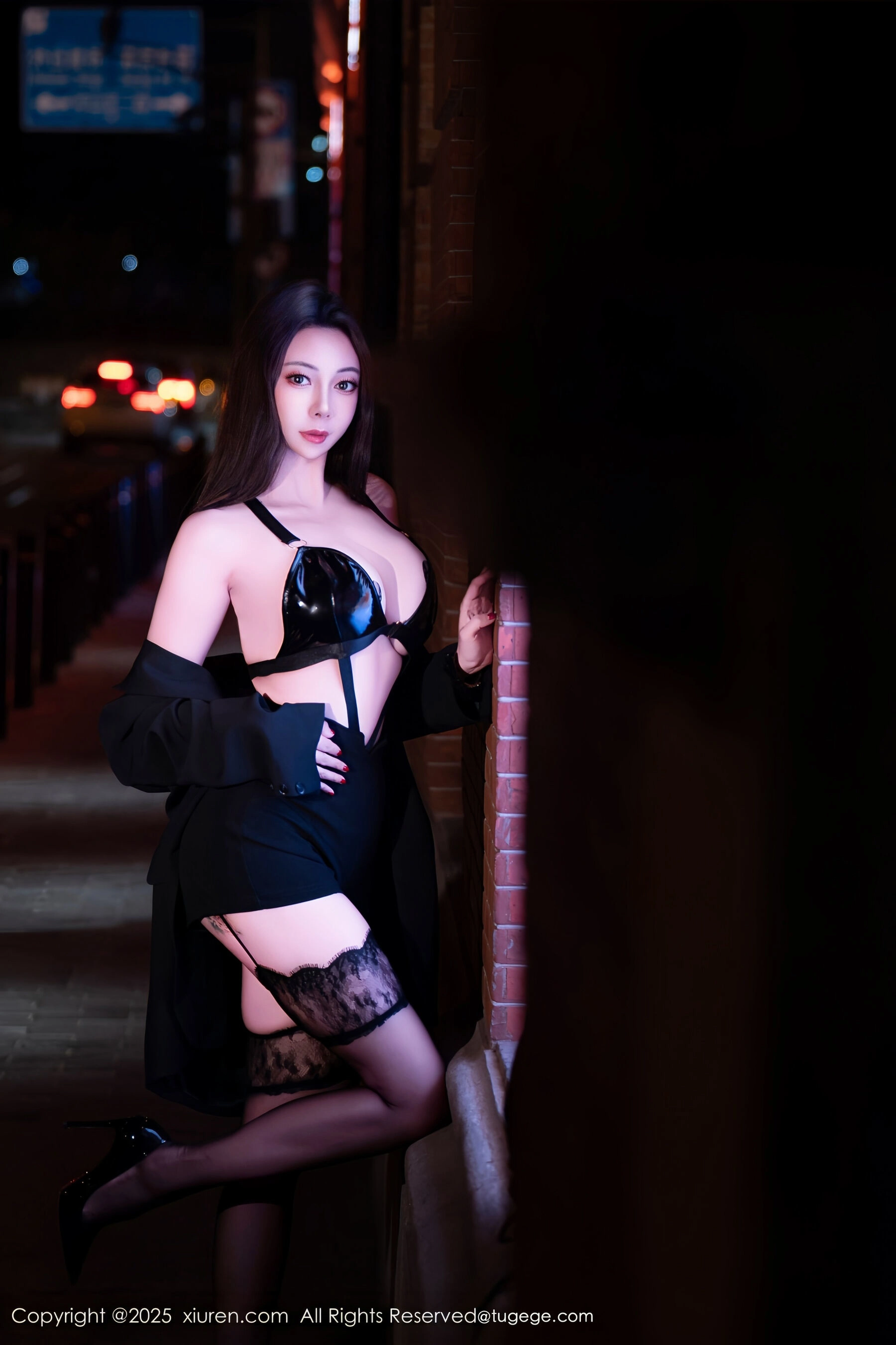 ♈ 秀人网美女写真 果儿Victoria Vol.10899 【72P】【丽人丝语】
