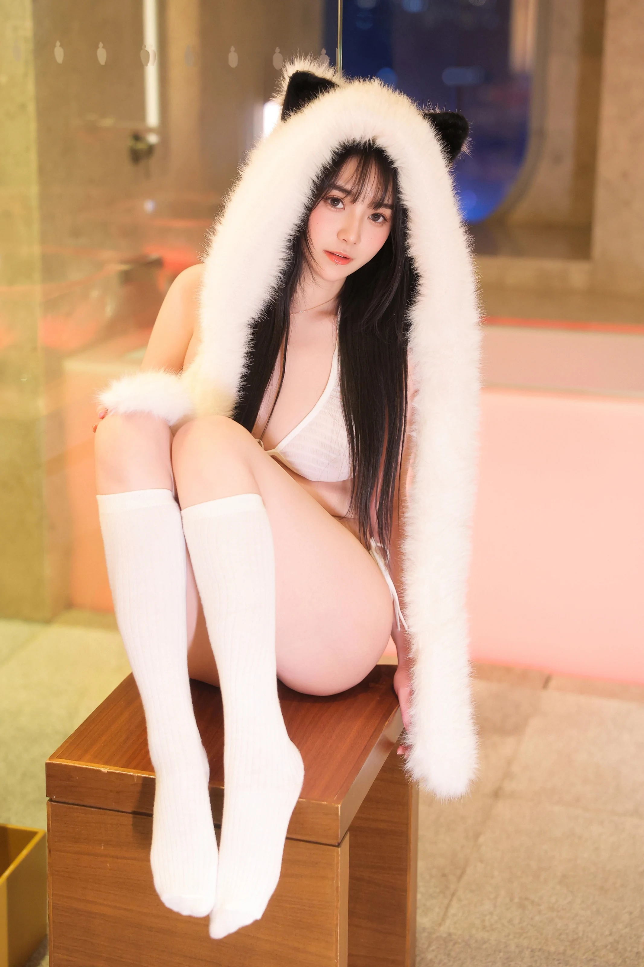 XiuRen 内购版 No.10302 软情 白色小猫咪 [60P]插图1