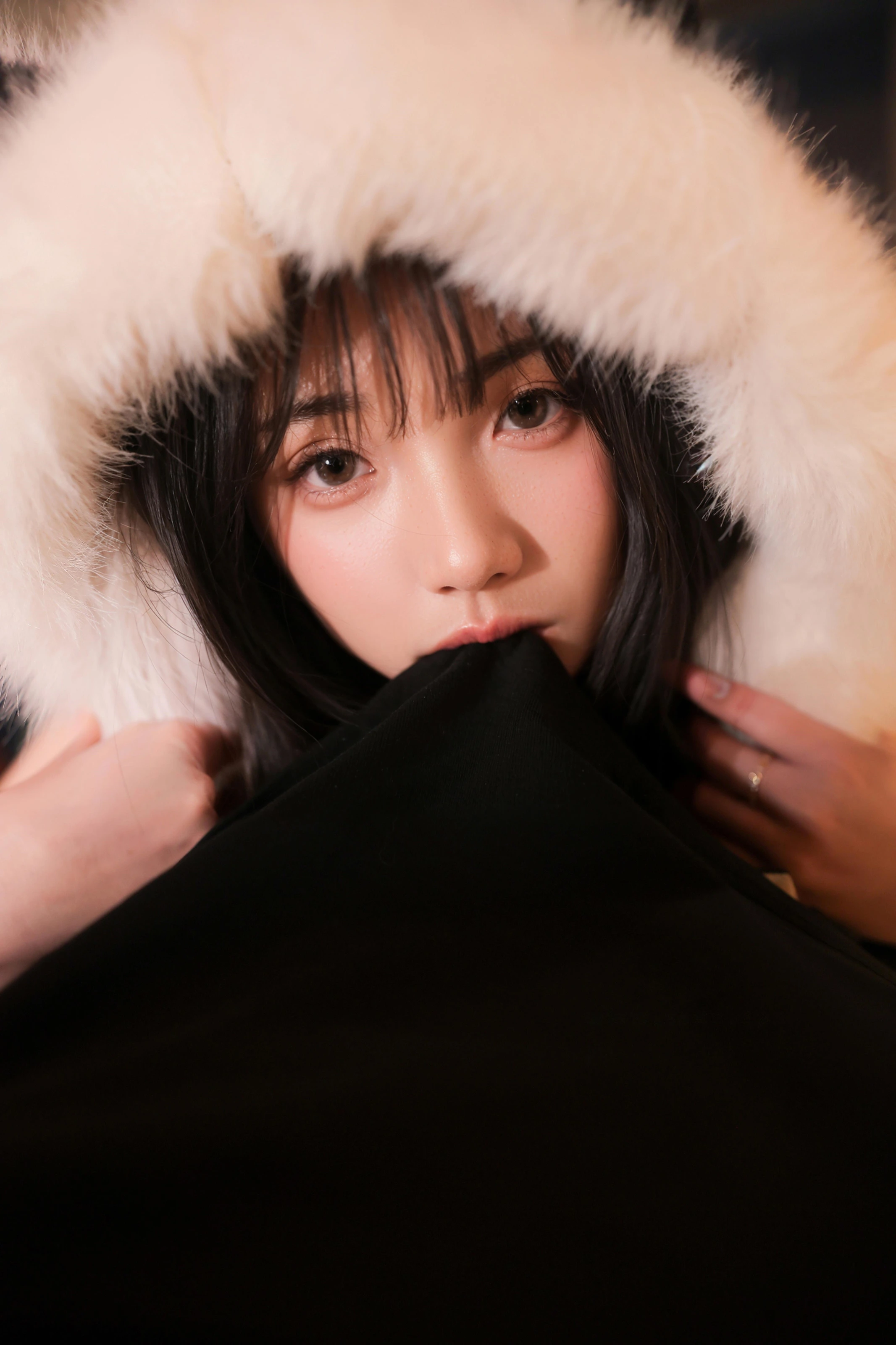 XiuRen 内购版 No.10302 软情 白色小猫咪 [60P]插图5