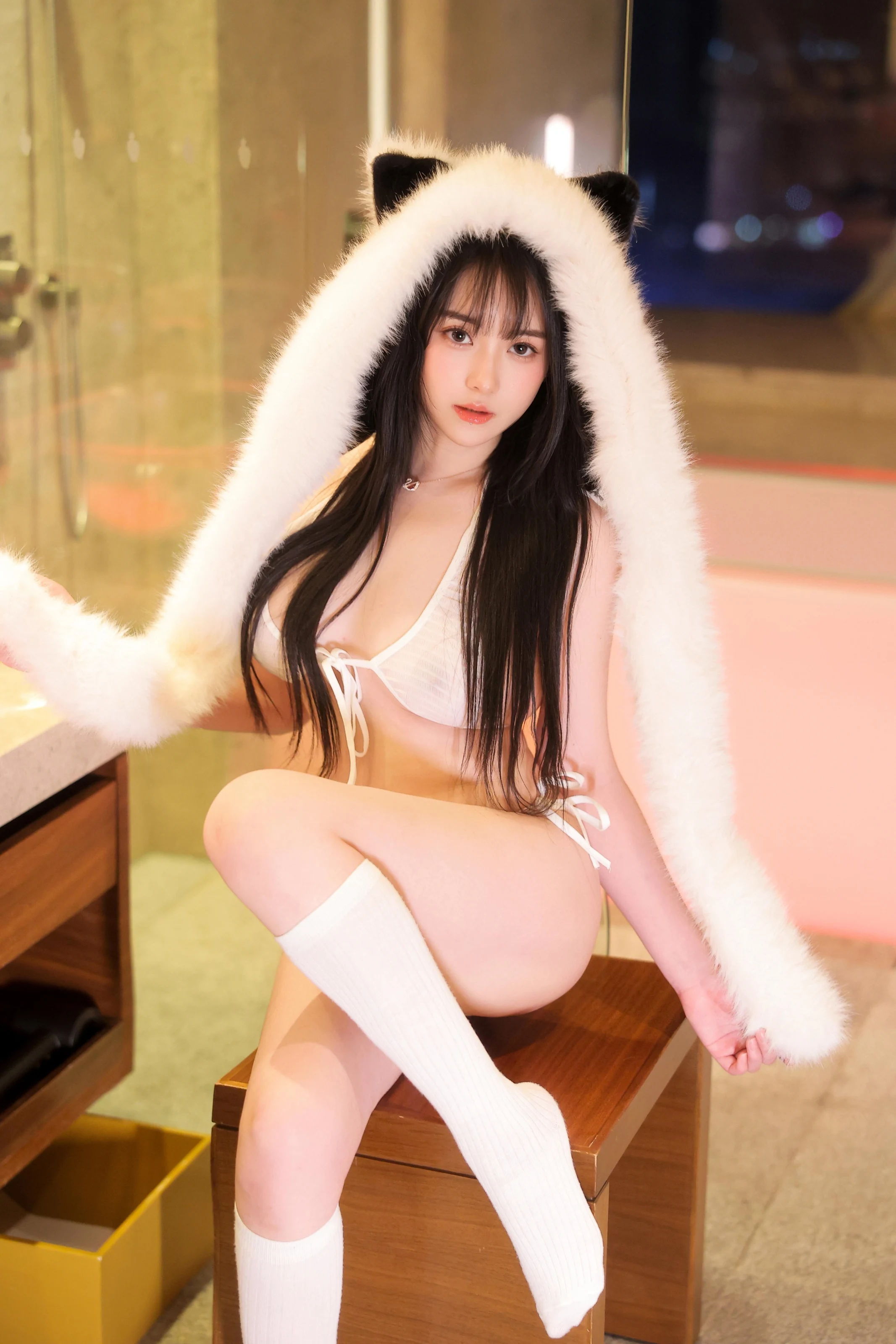 XiuRen 内购版 No.10302 软情 白色小猫咪 [60P]插图2