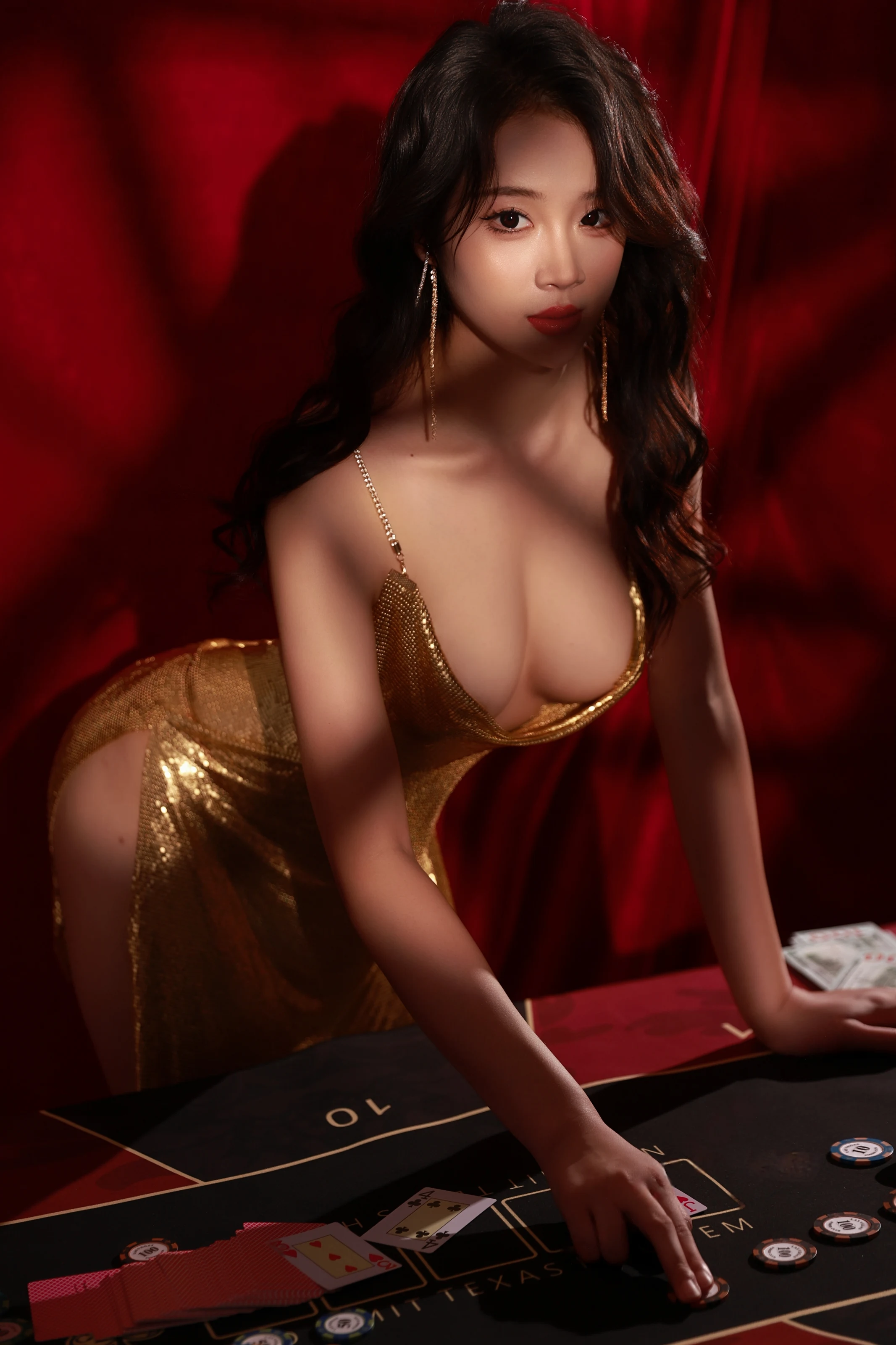 XiuRen 内购版 No.10681 南乔 性感荷官 [117P]插图1