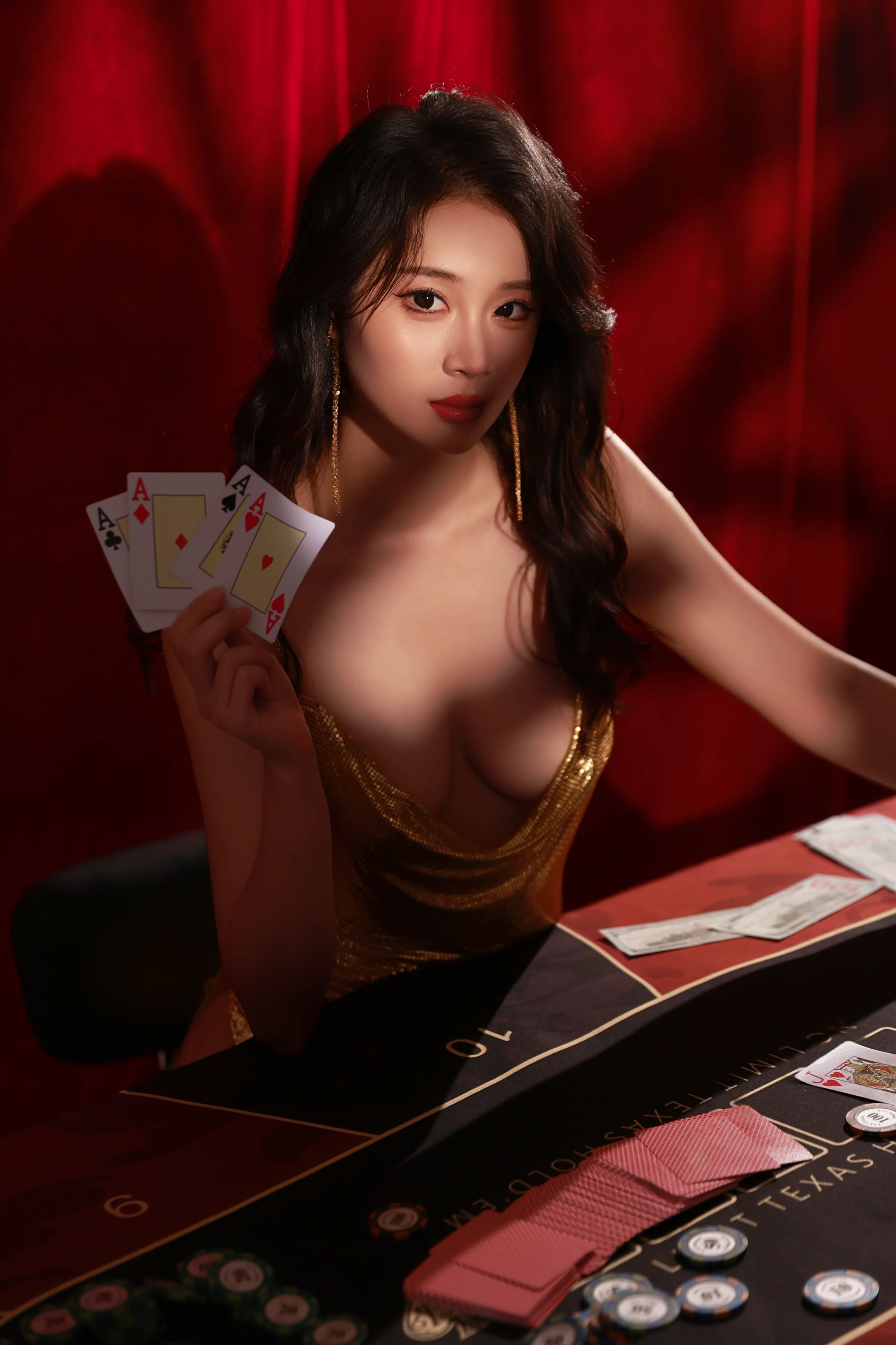 XiuRen 内购版 No.10681 南乔 性感荷官 [117P]插图4