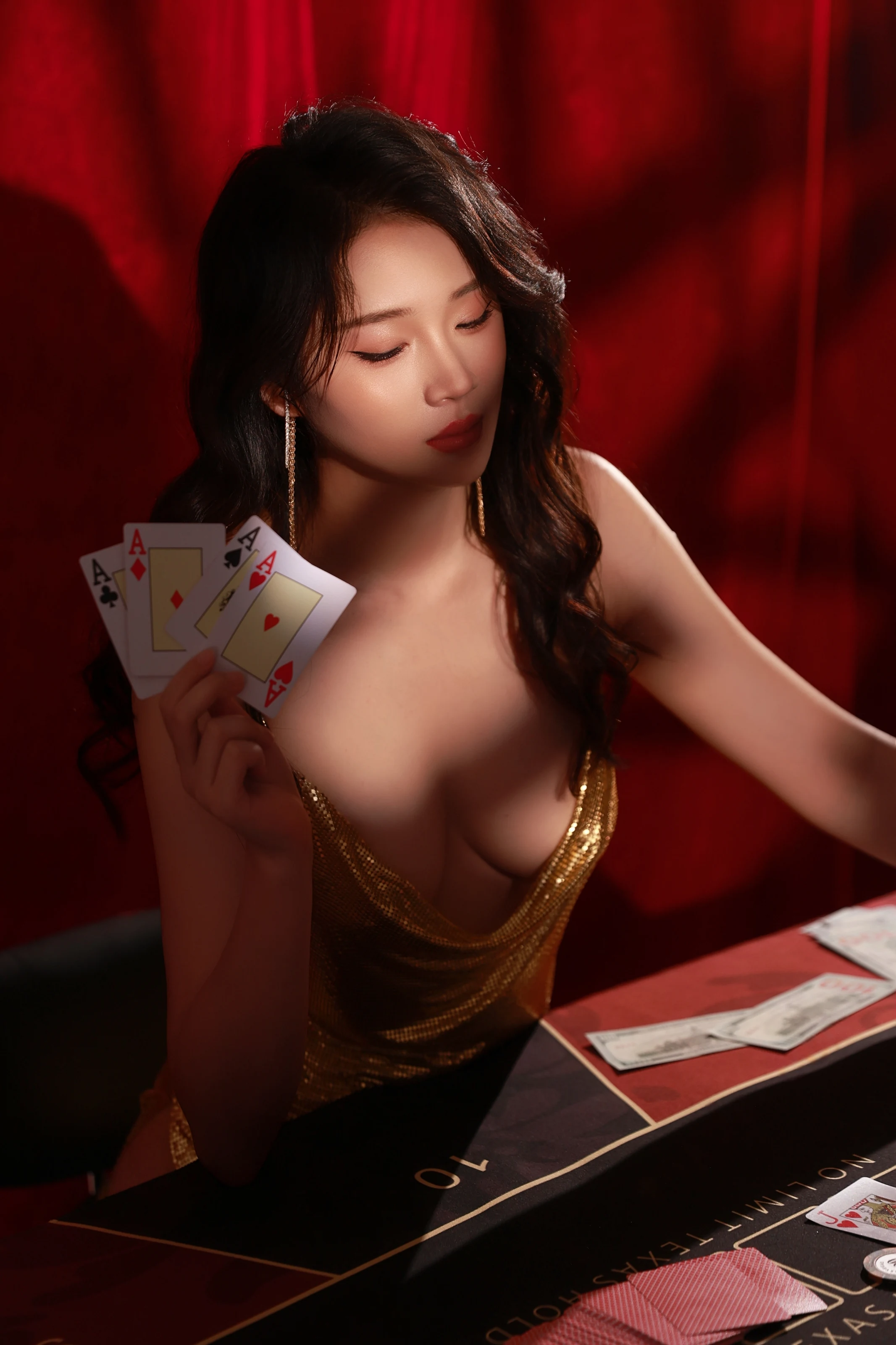 XiuRen 内购版 No.10681 南乔 性感荷官 [117P]插图5