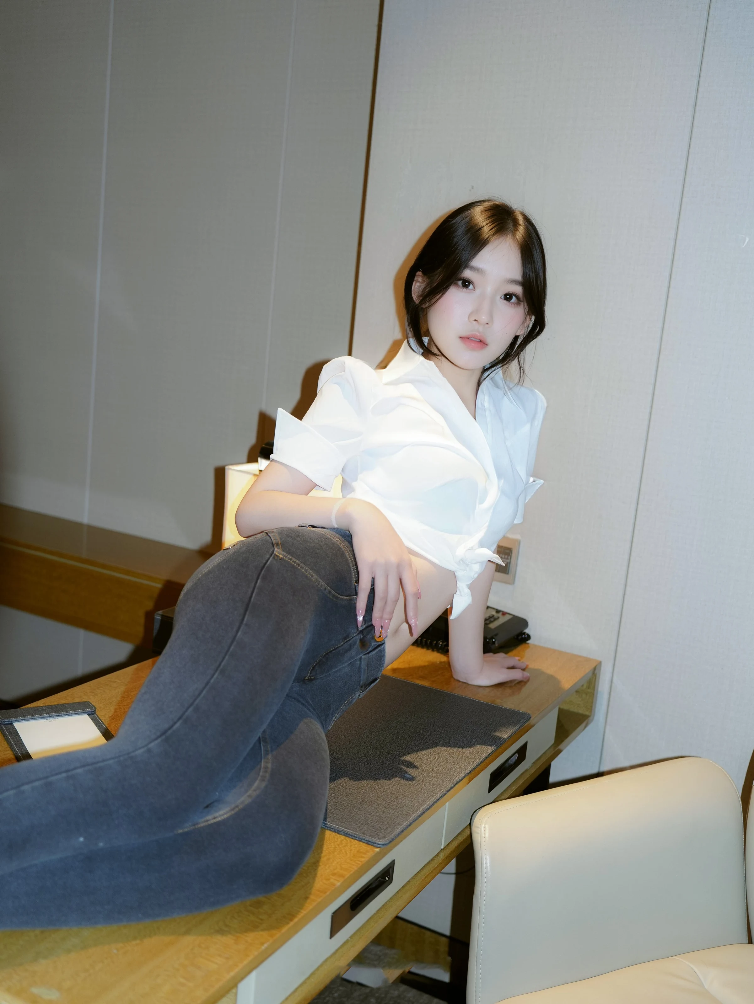 XiuRen 内购版 No.10785 汁汁 实习期女秘书 [81P]插图3