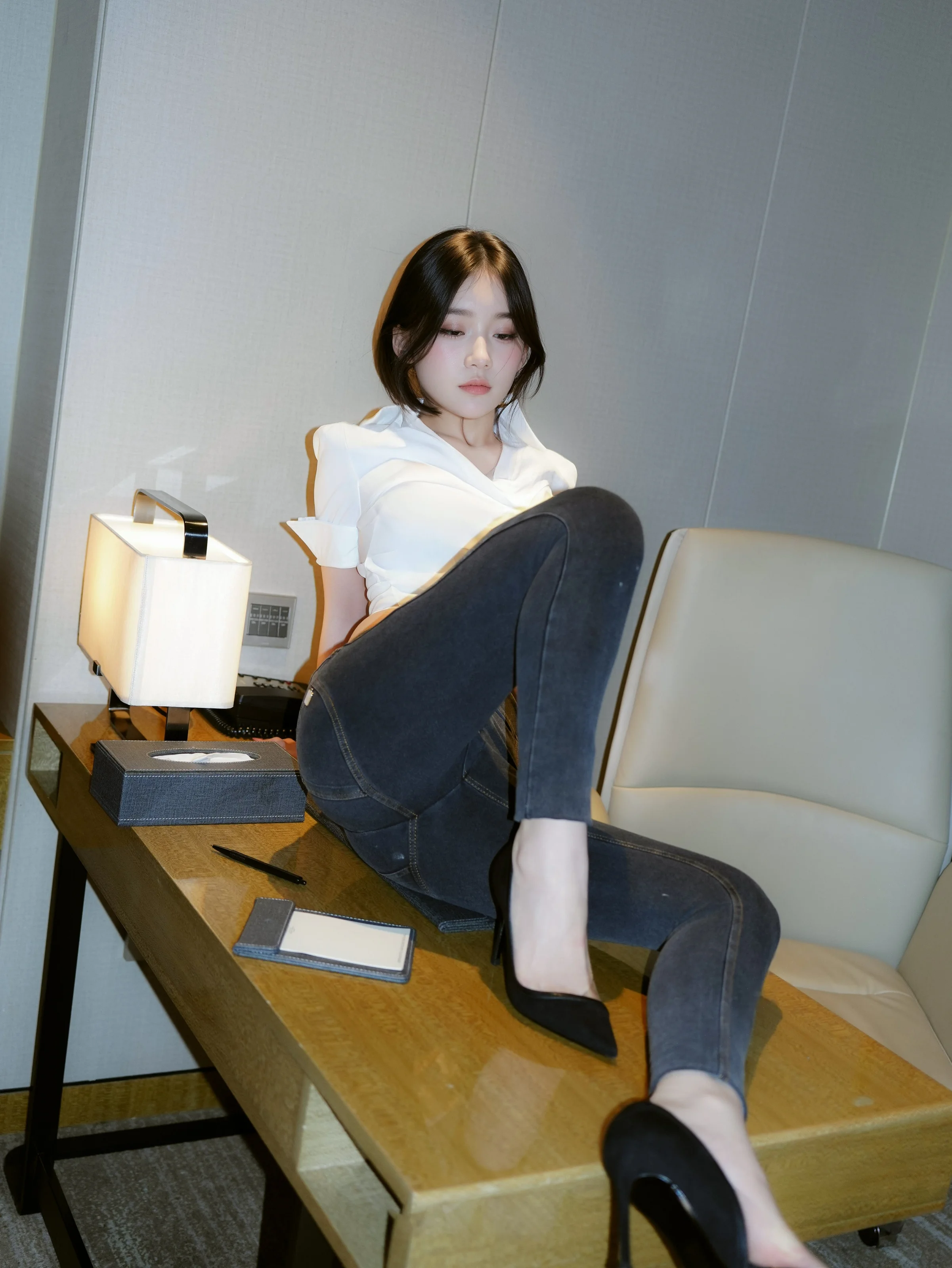 XiuRen 内购版 No.10785 汁汁 实习期女秘书 [81P]插图5