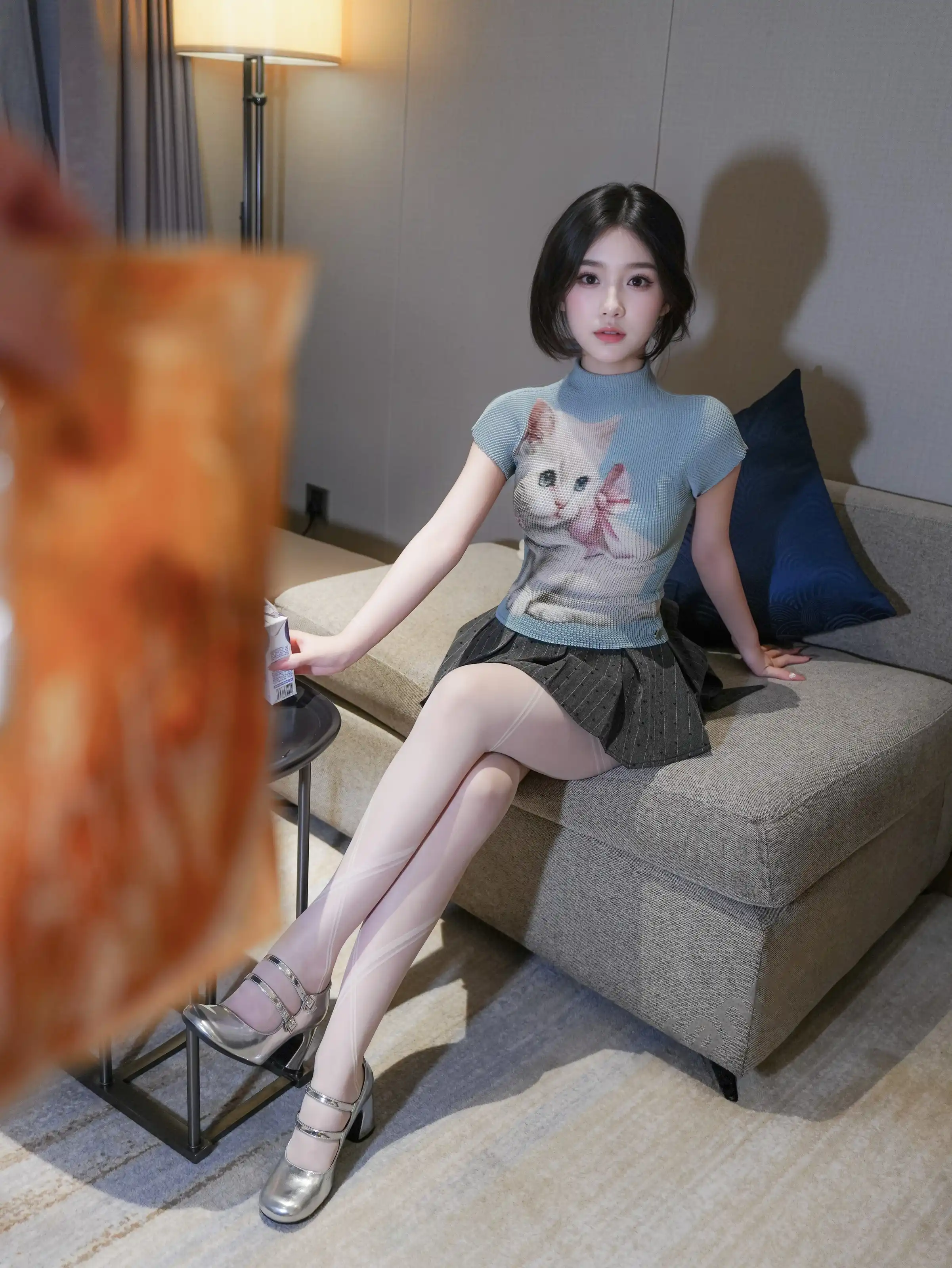 XiuRen 内购版 No.10830 汁汁 爱吃鸡腿的姑娘 [77P]插图4