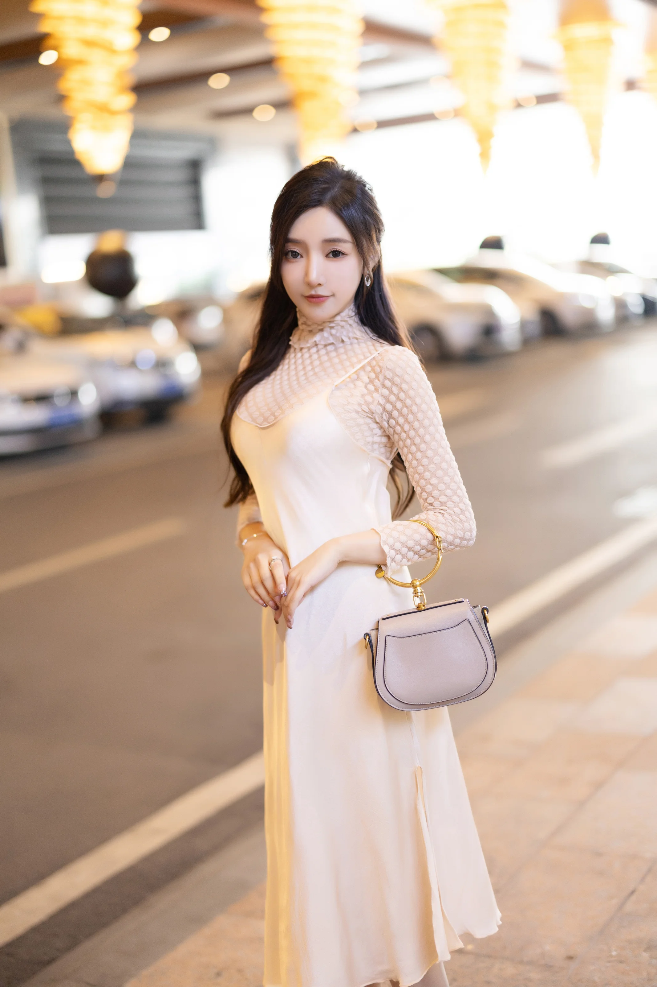 语画界 内购版 Vol.1157 王馨瑶Yanni 白色丝袜 [121P]插图1