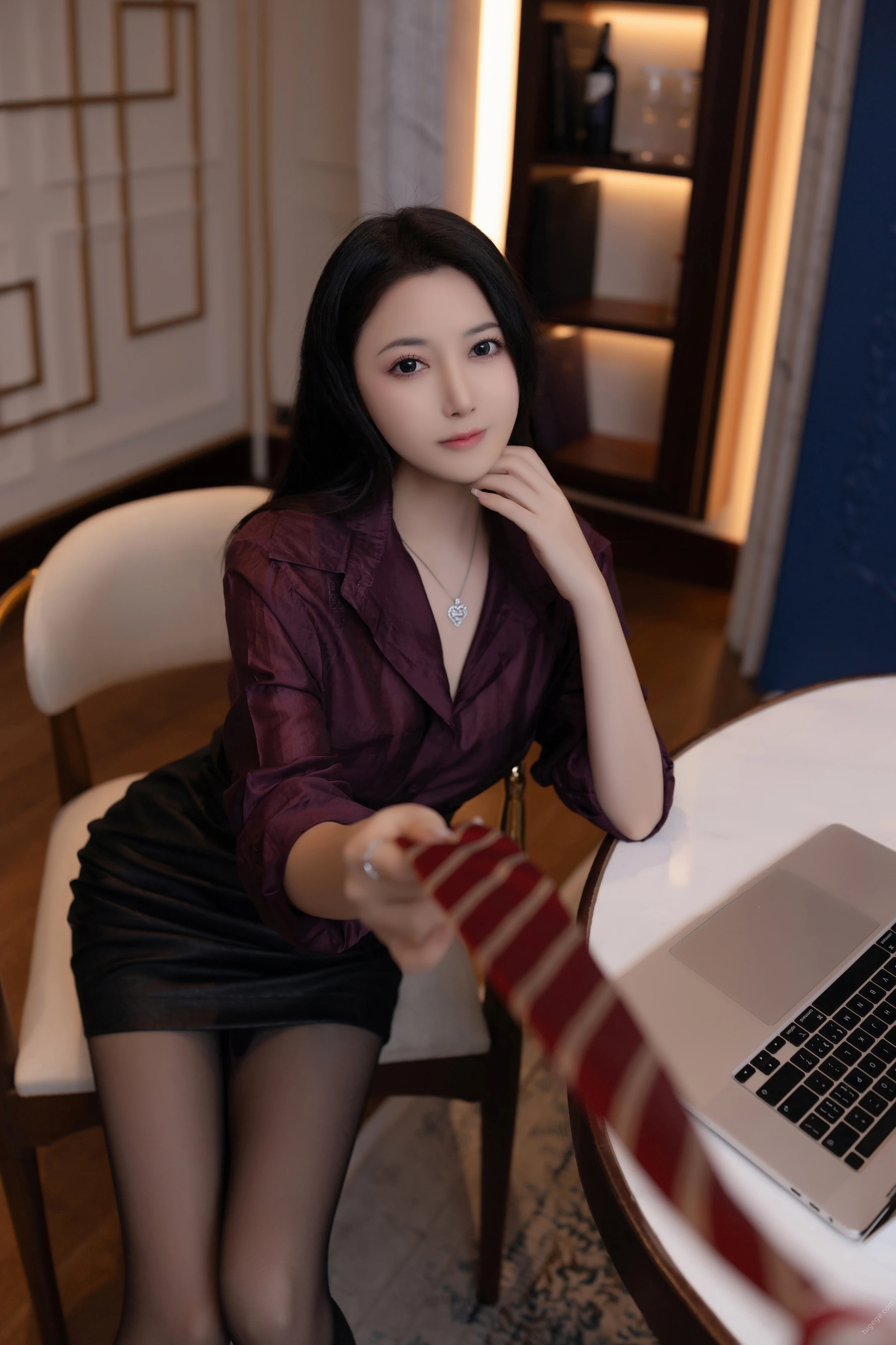 XiuRen 内购版 No.9744 鱼子酱Fish 紫色衬衫 [120P]插图3