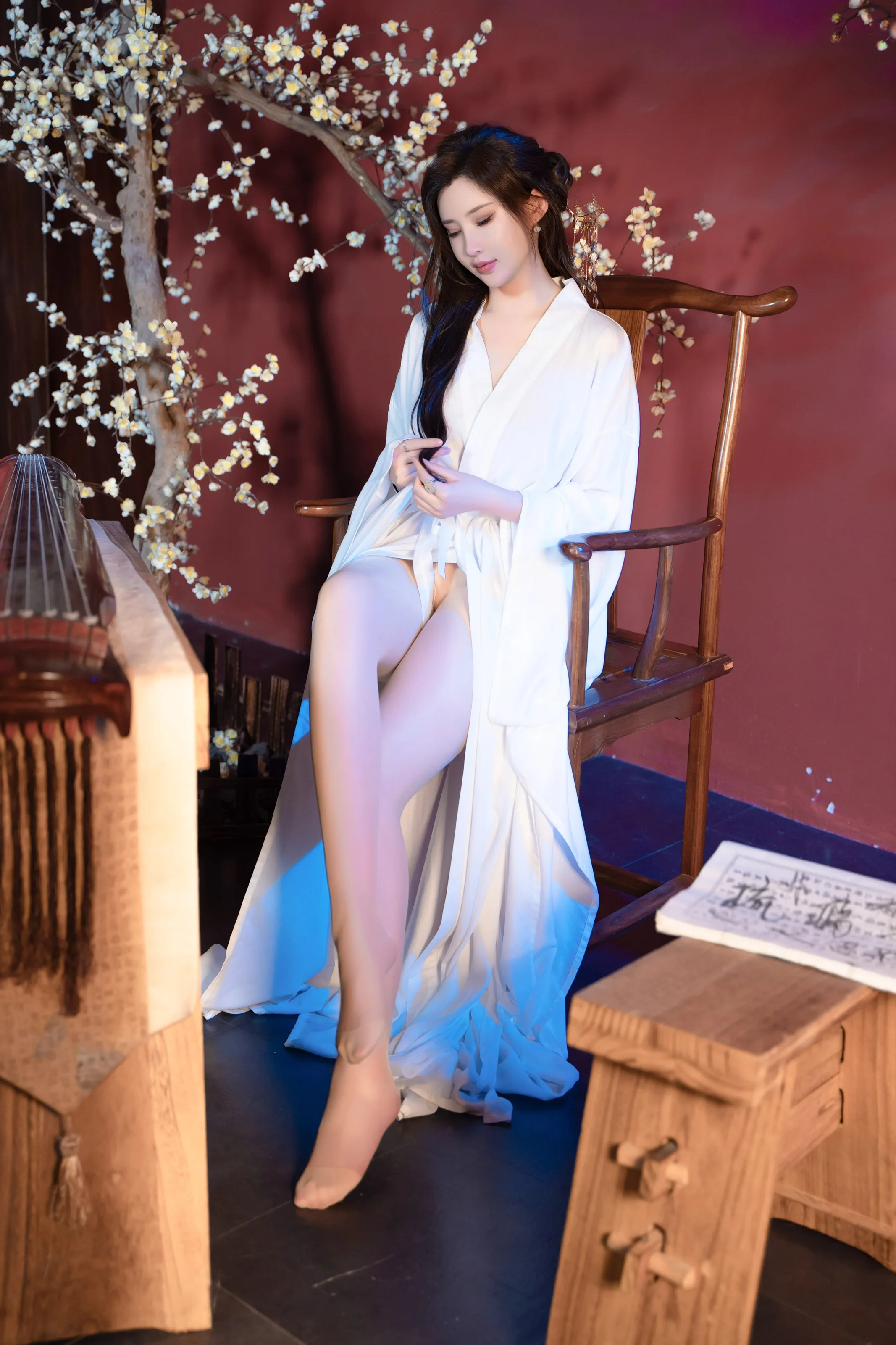 秀人 No.7625 周妍希 白衣仙子定制视频下载[3部13分50秒]|图集秀