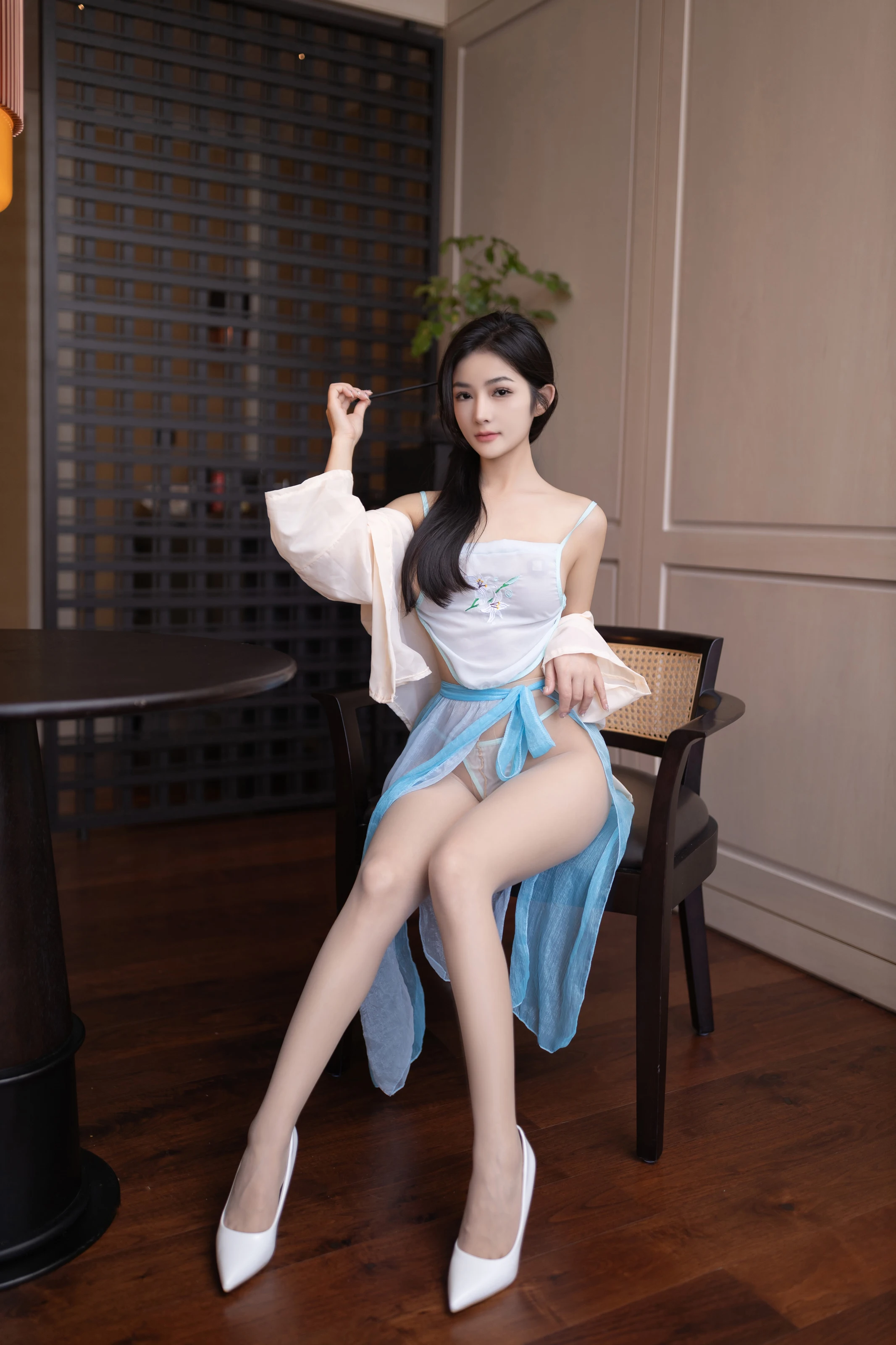 XiuRen 内购版 No.8691 谭小灵 古装私房 [89P]插图4