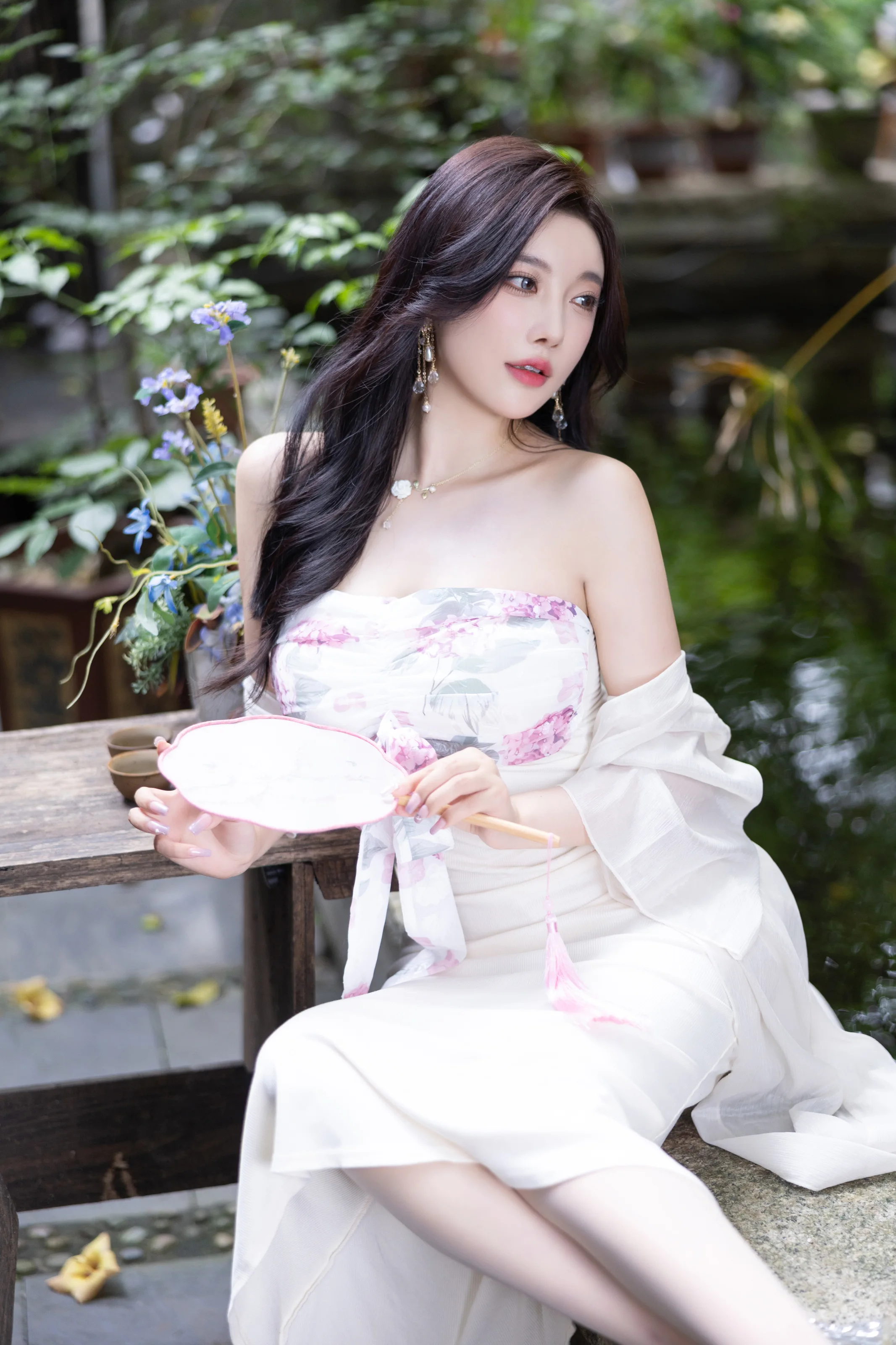 XiuRen 内购版 No.8926 杨晨晨 肉色丝袜 [98P]|图集秀