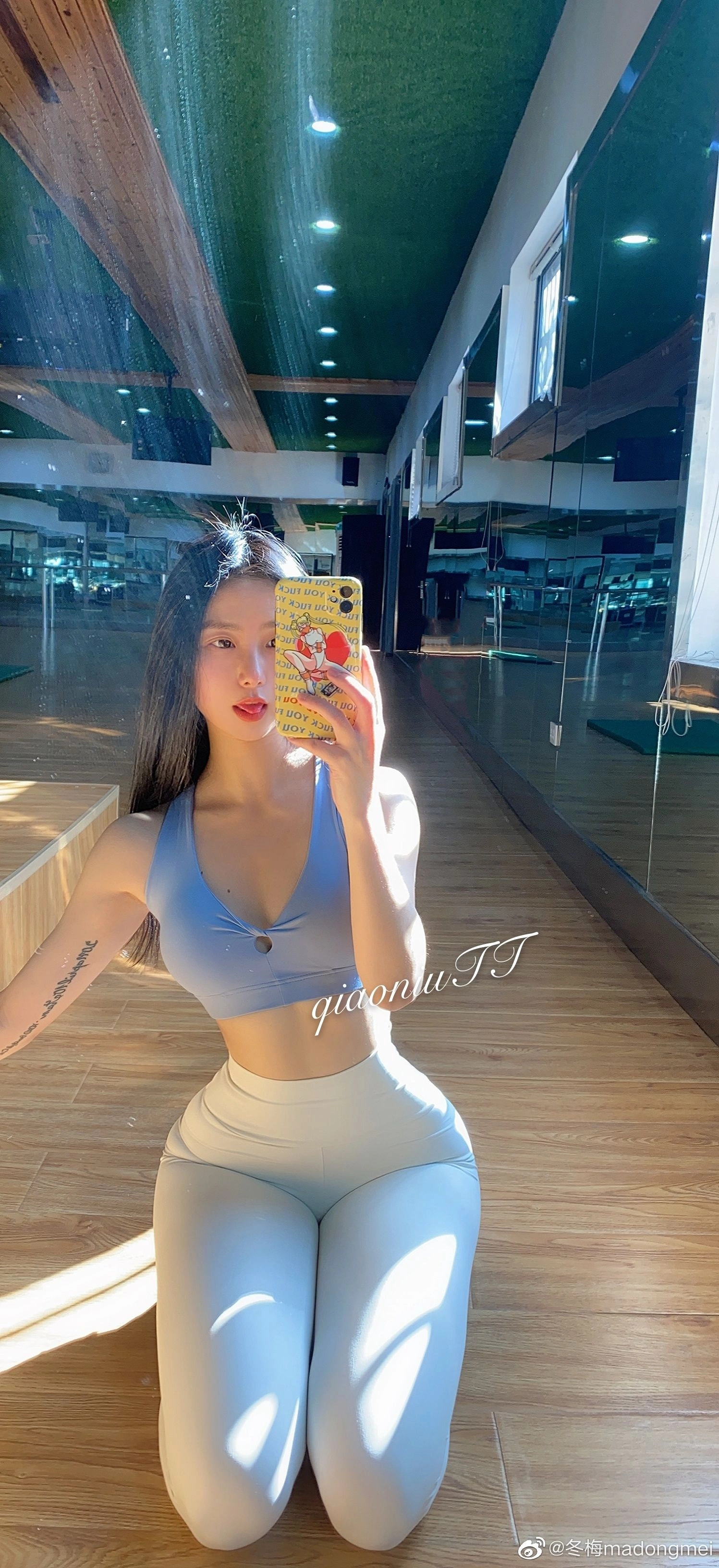 俏妞qiaoniuTT – 丝袜长腿翘臀 视图合集插图18