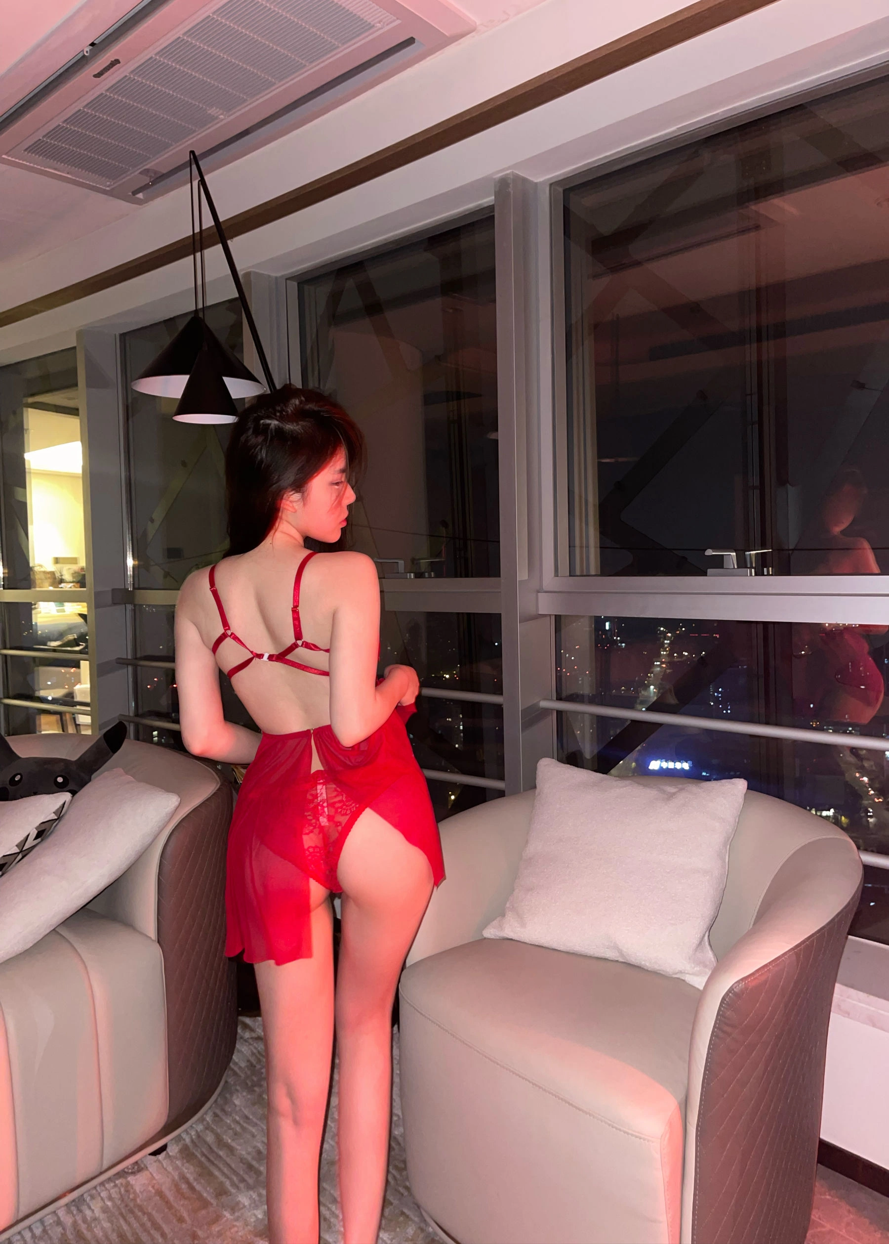 奔跑的晶骡儿 – 红裙插图5