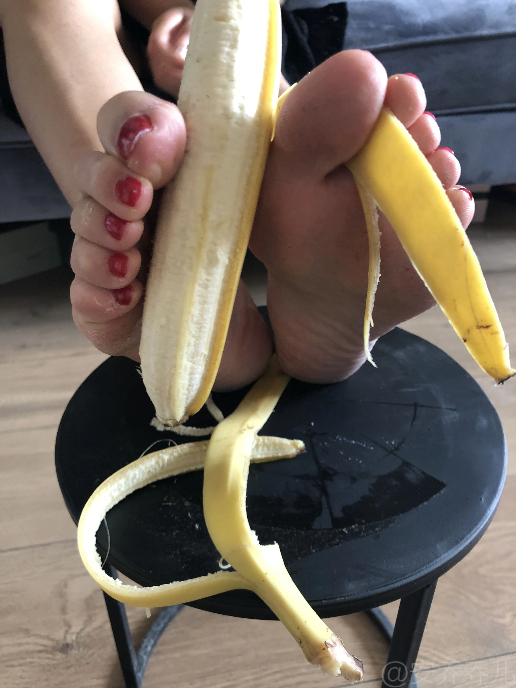 安乔乔儿(Nia乔乔) No.009 踩香蕉插图60