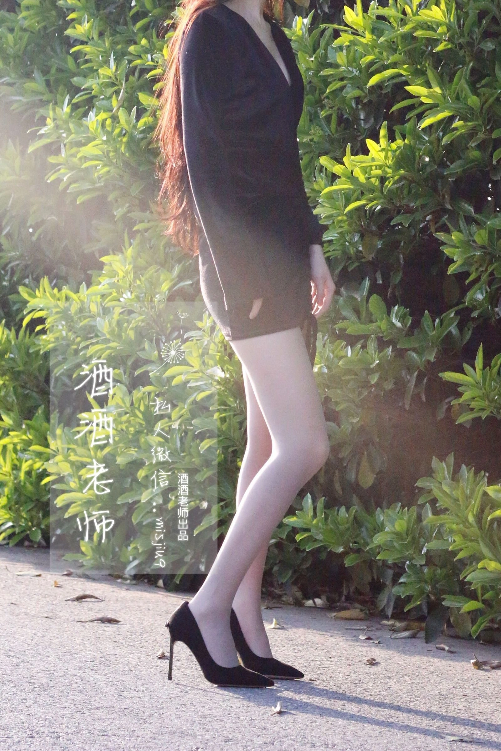 酒酒老师 – 黄昏光影高跟秀插图