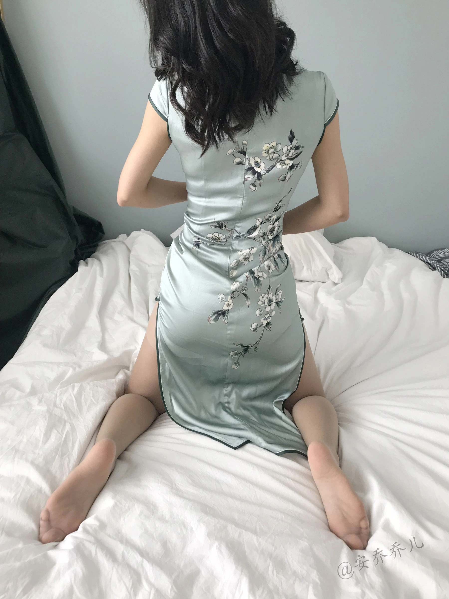 安乔乔儿(Nia乔乔) No.017 安乔乔儿 黑丝旗袍插图33