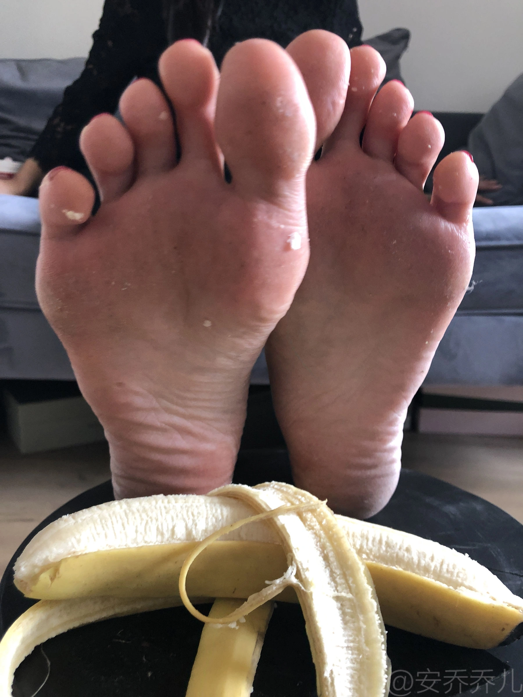 安乔乔儿(Nia乔乔) No.009 踩香蕉插图76