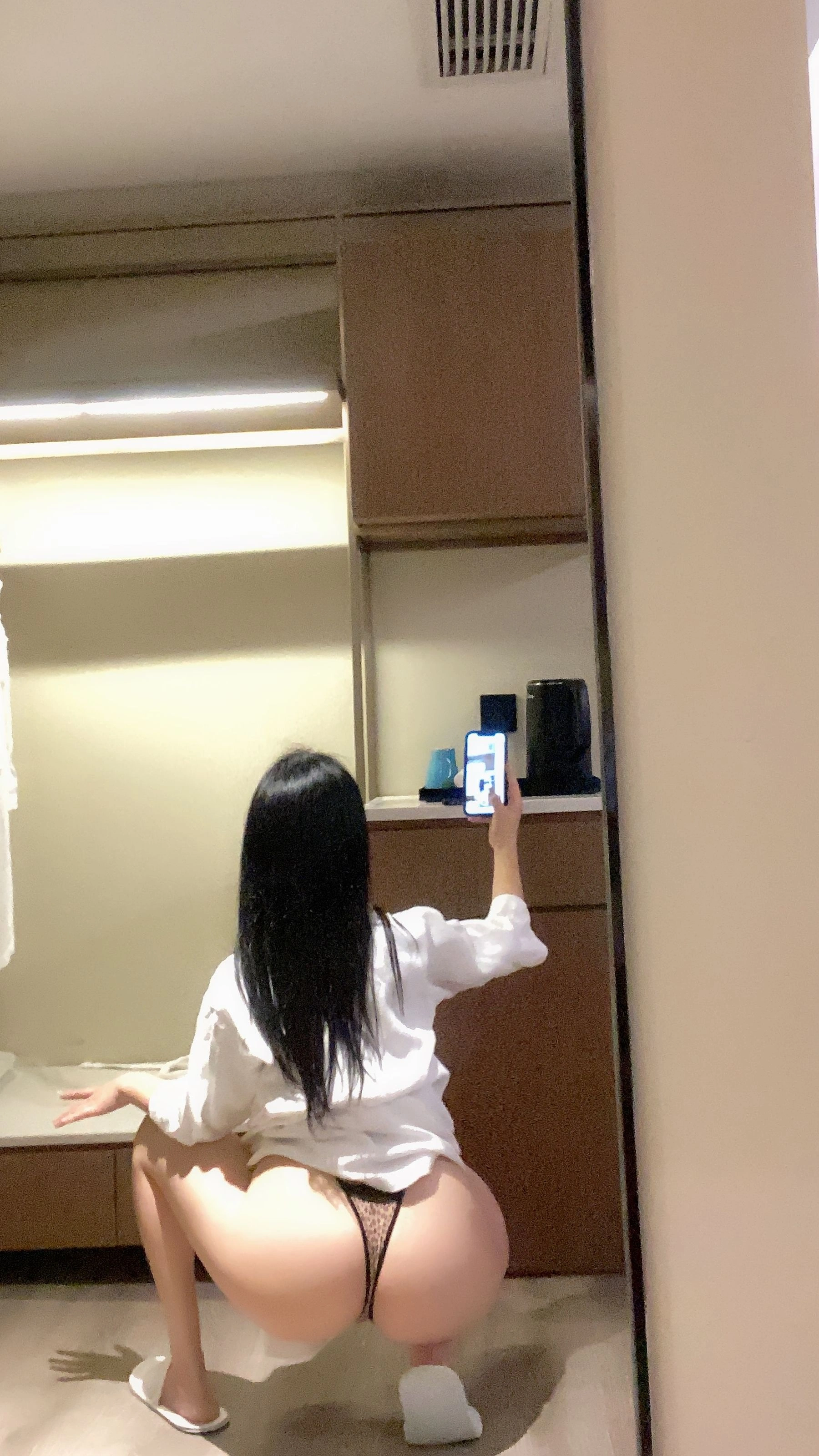 俏妞qiaoniuTT – 可以夹住牙刷|图集秀