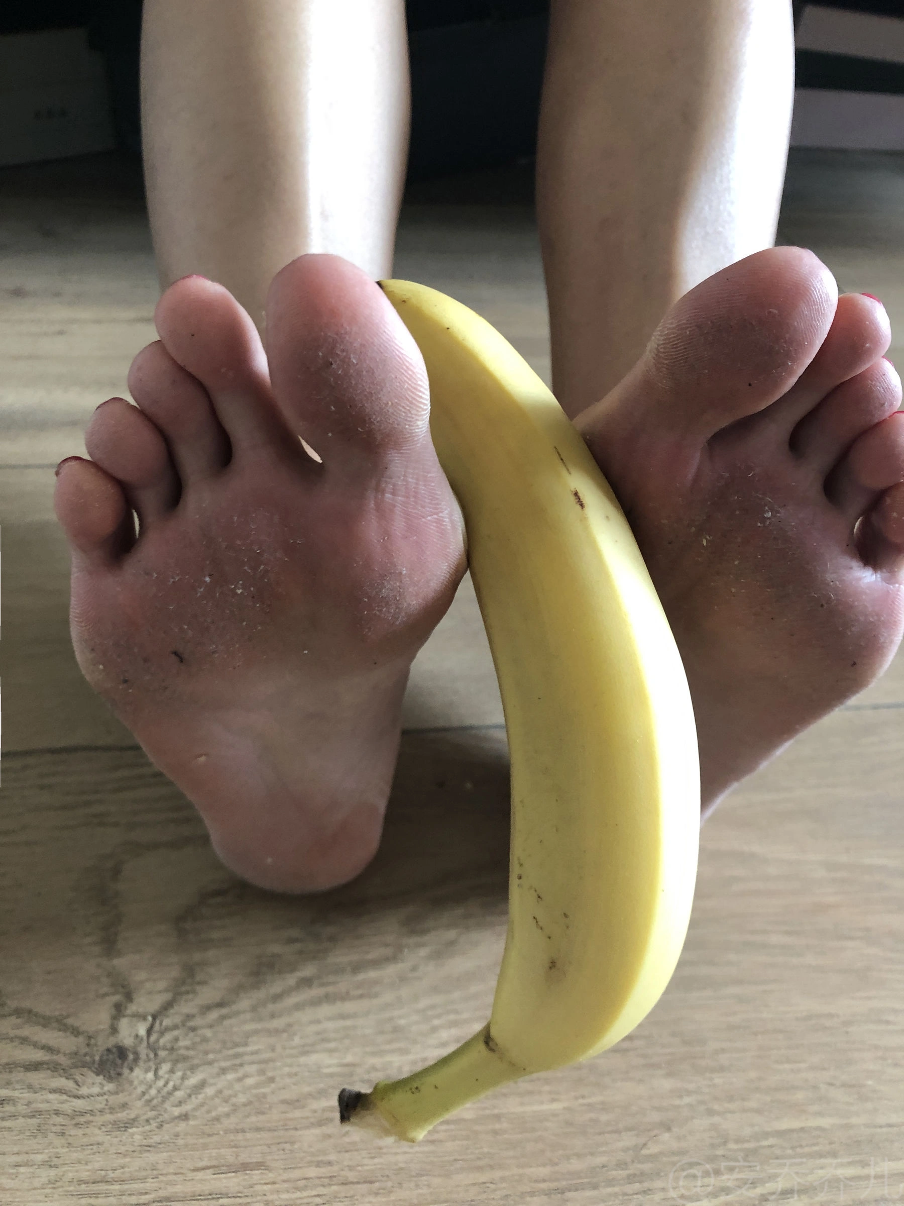 安乔乔儿(Nia乔乔) No.009 踩香蕉插图22