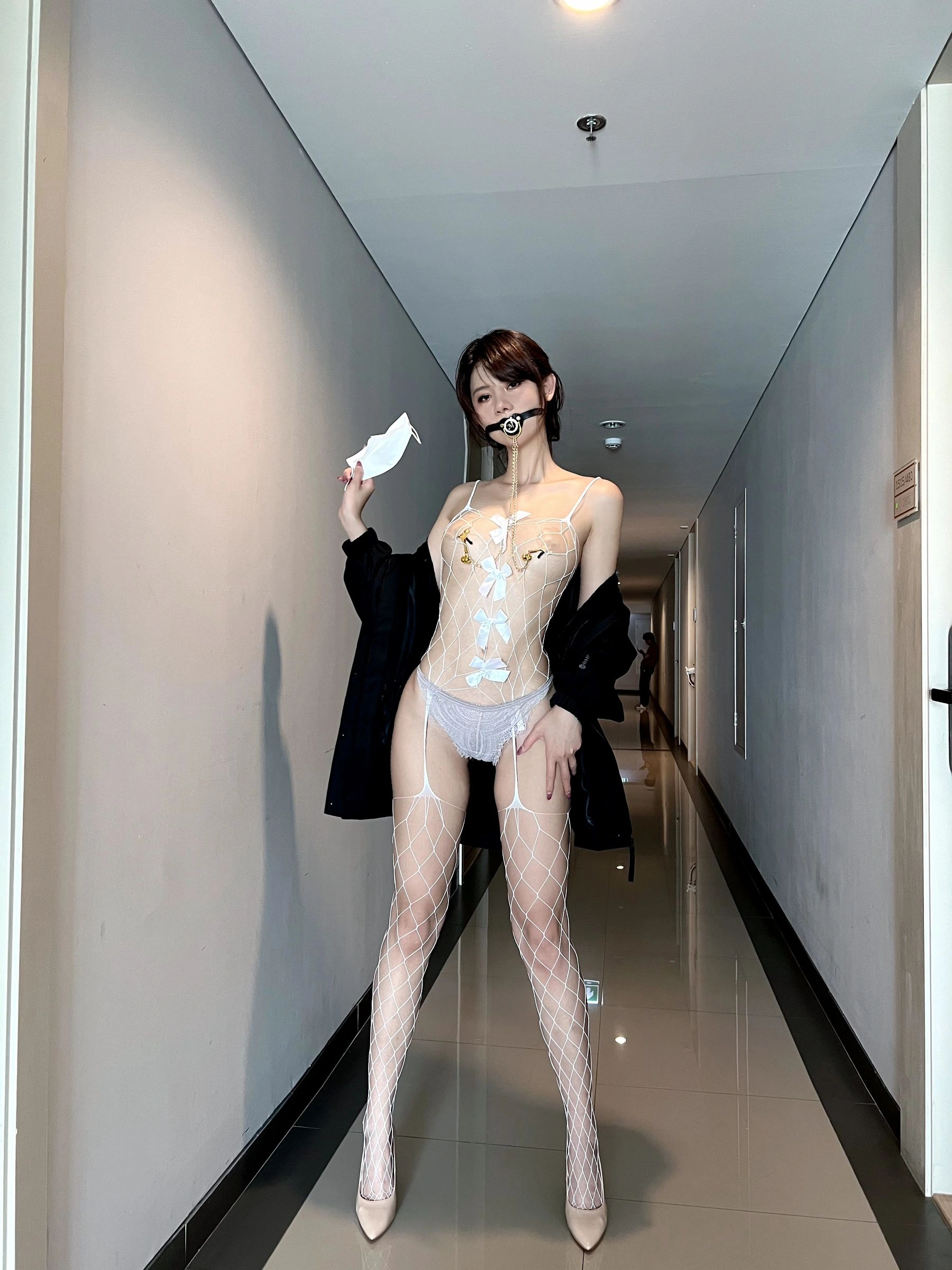 Azhua19970(阿朱啊) – 连体白丝插图4