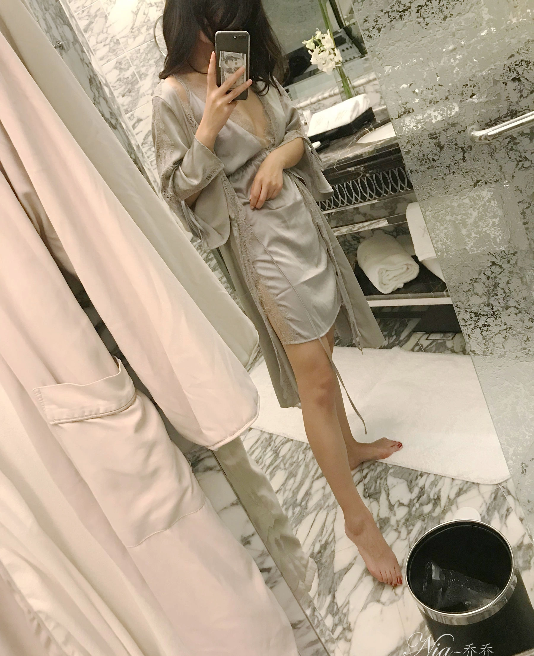 ♈ 安乔乔儿(Nia乔乔) No.022 自玩自乐【丽人丝语】