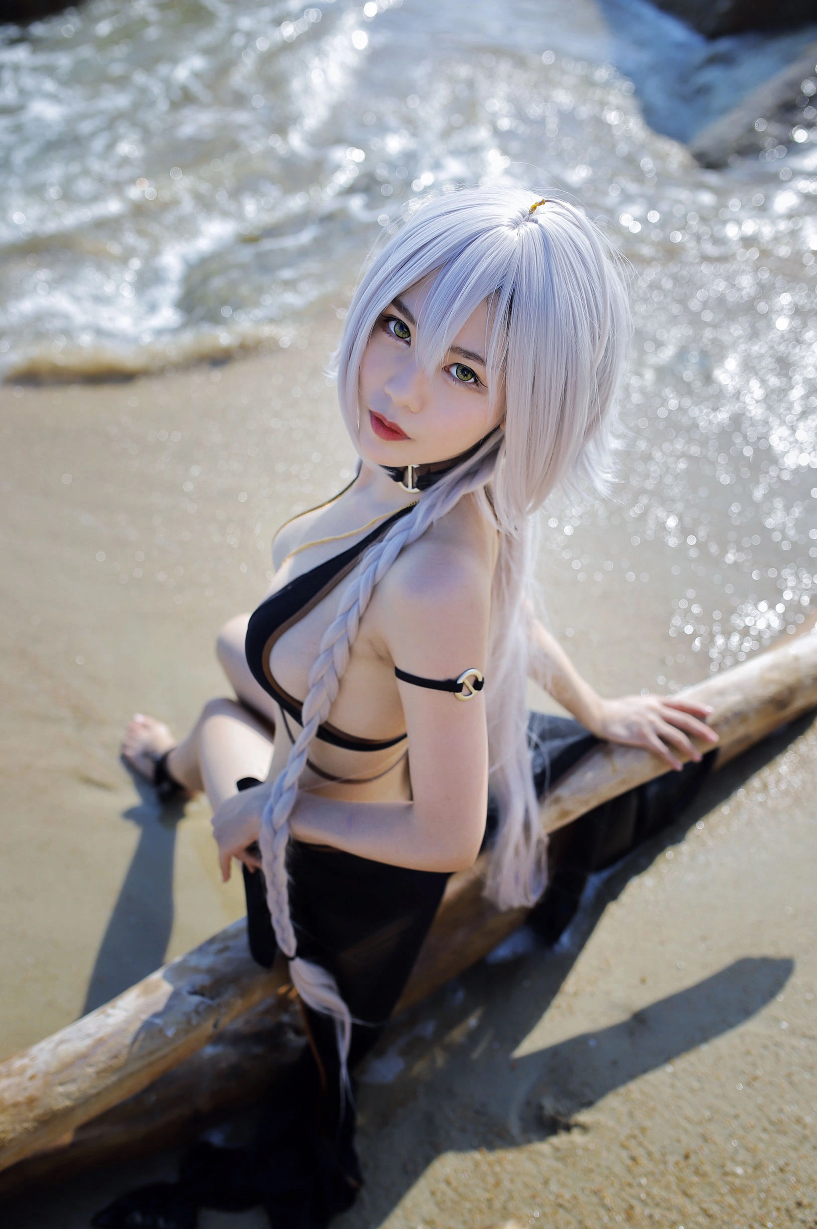 抖娘-利世图集 – 黑贞德泳装插图1