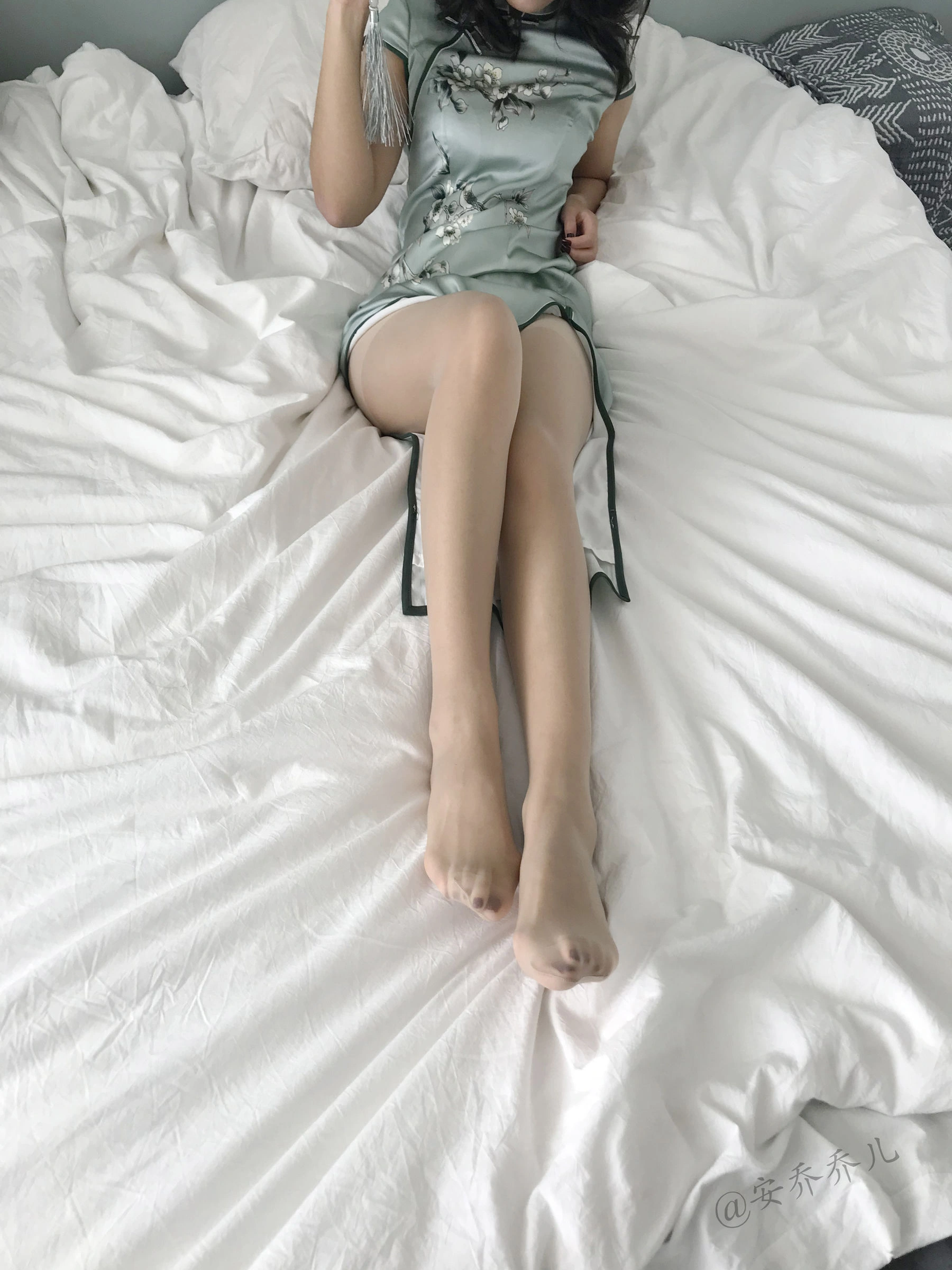 安乔乔儿(Nia乔乔) No.017 安乔乔儿 黑丝旗袍插图47