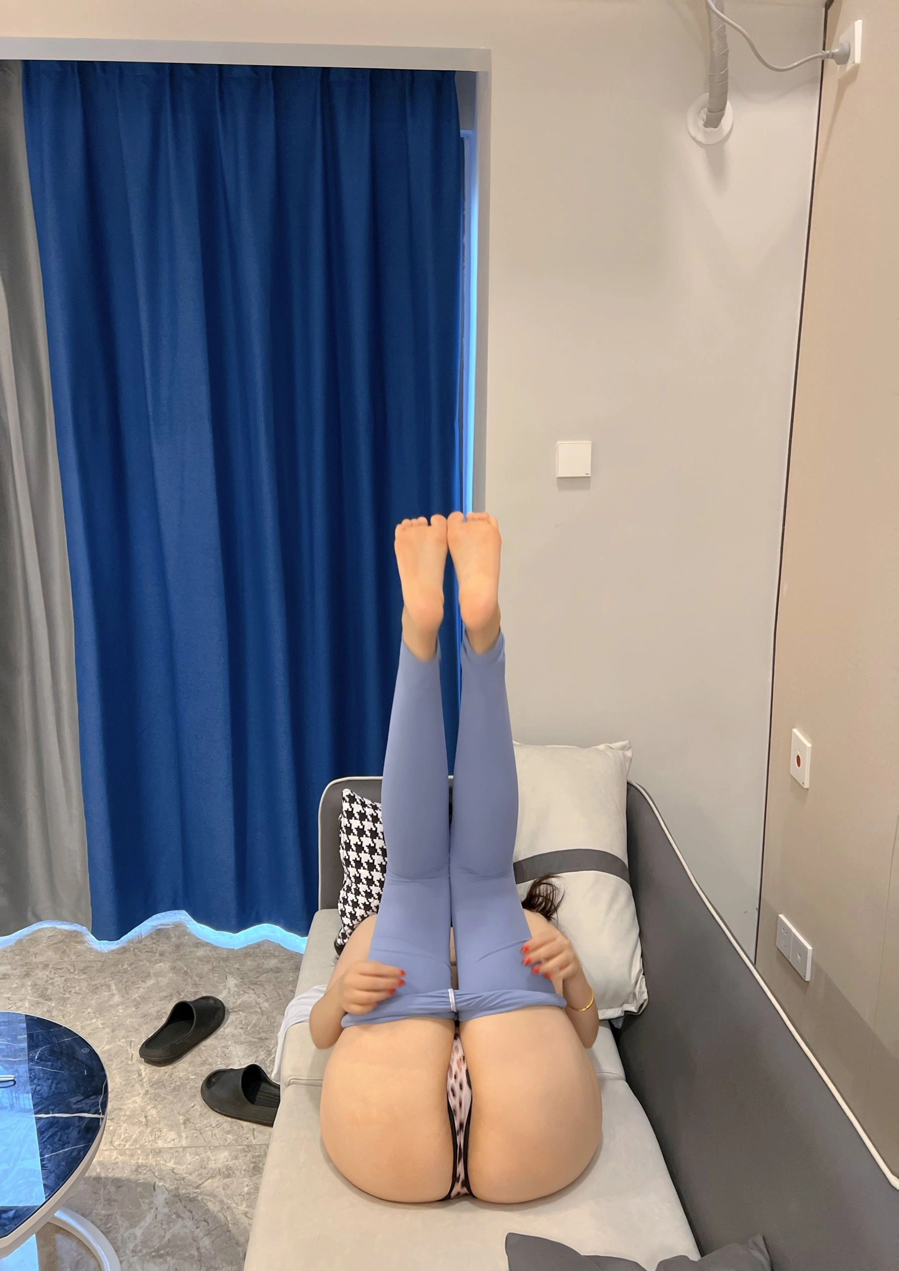 迷人的五姨太 – 瑜伽裤下的身材插图12