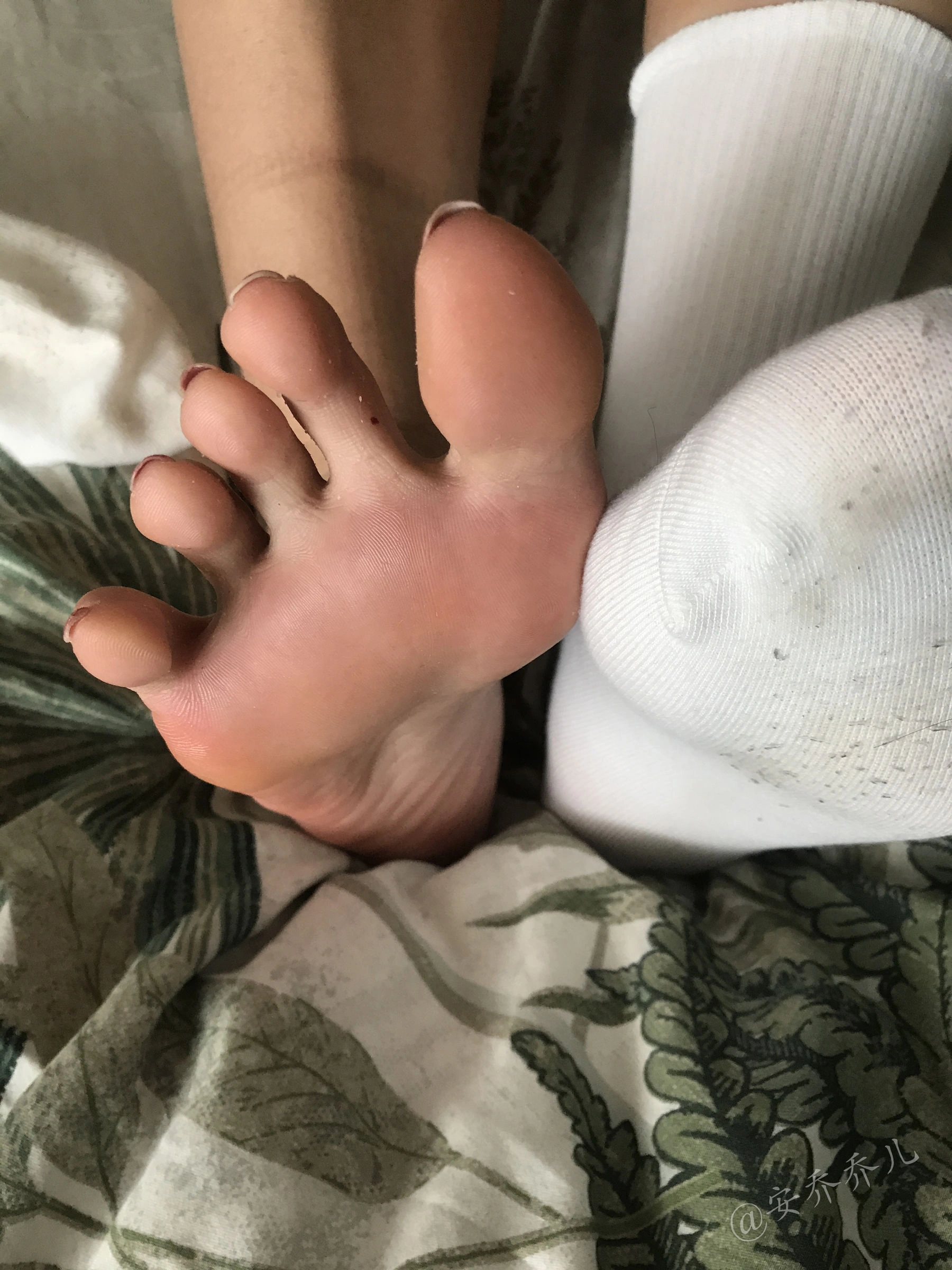 ♈ 安乔乔儿(Nia乔乔) No.019 健身房白袜【丽人丝语】