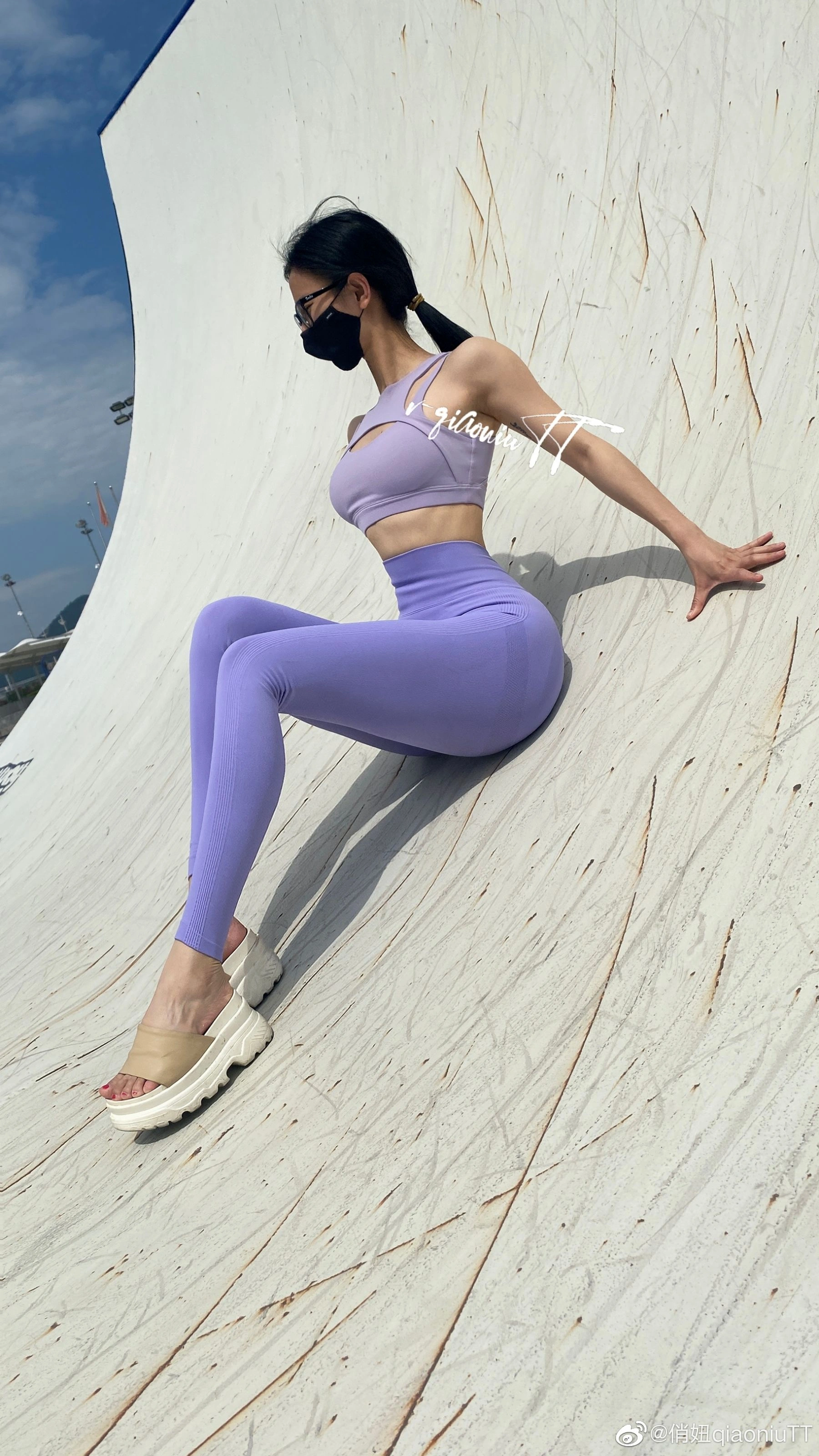 俏妞qiaoniuTT – 丝袜长腿翘臀 视图合集插图65