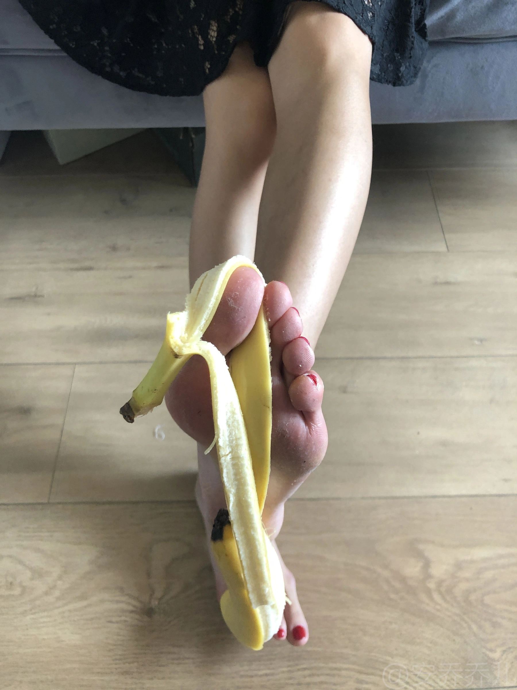 安乔乔儿(Nia乔乔) No.009 踩香蕉插图38 安乔乔儿(Nia乔乔) No.009 踩香蕉插图38