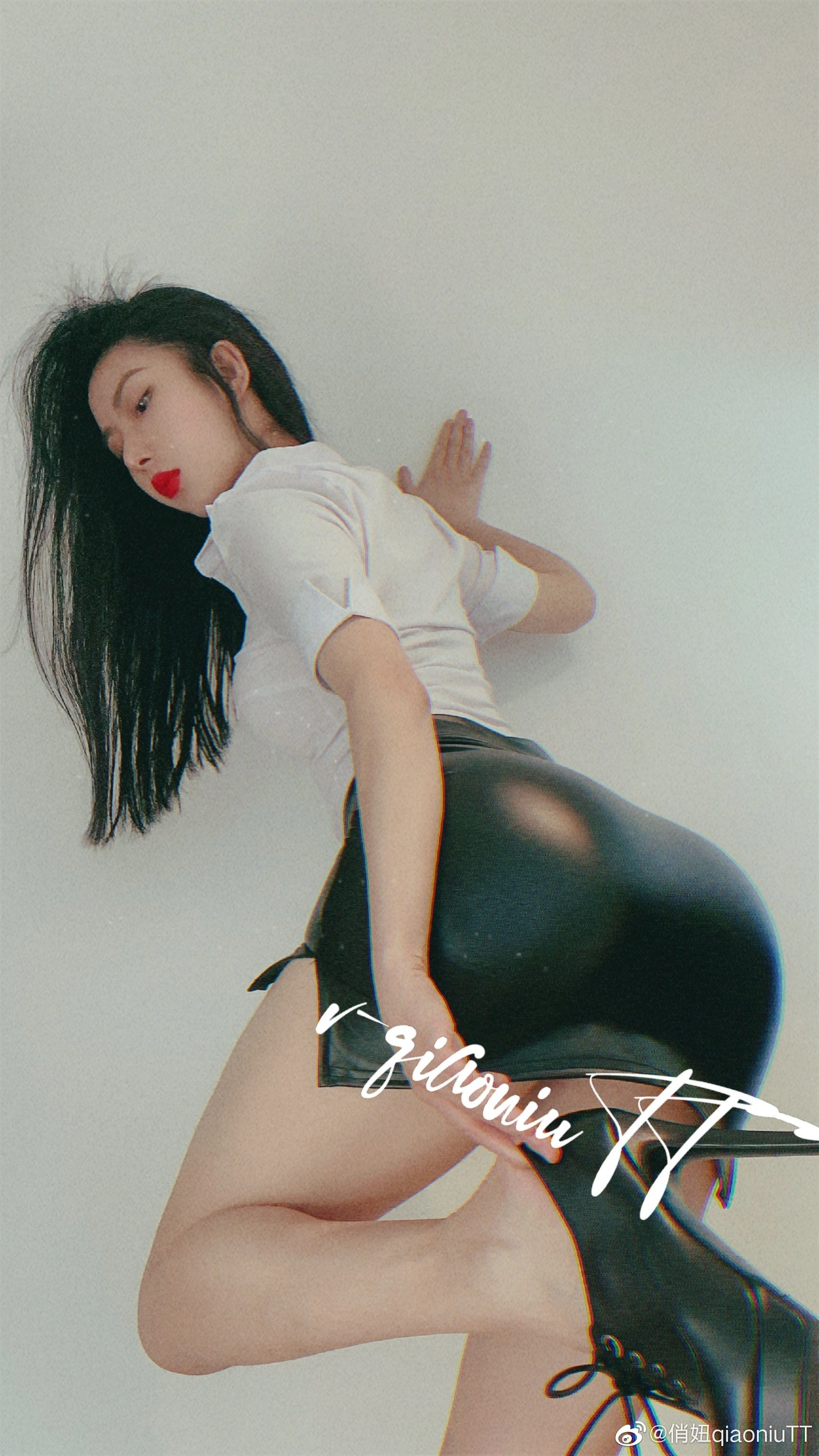 俏妞qiaoniuTT – 丝袜长腿翘臀 视图合集插图70