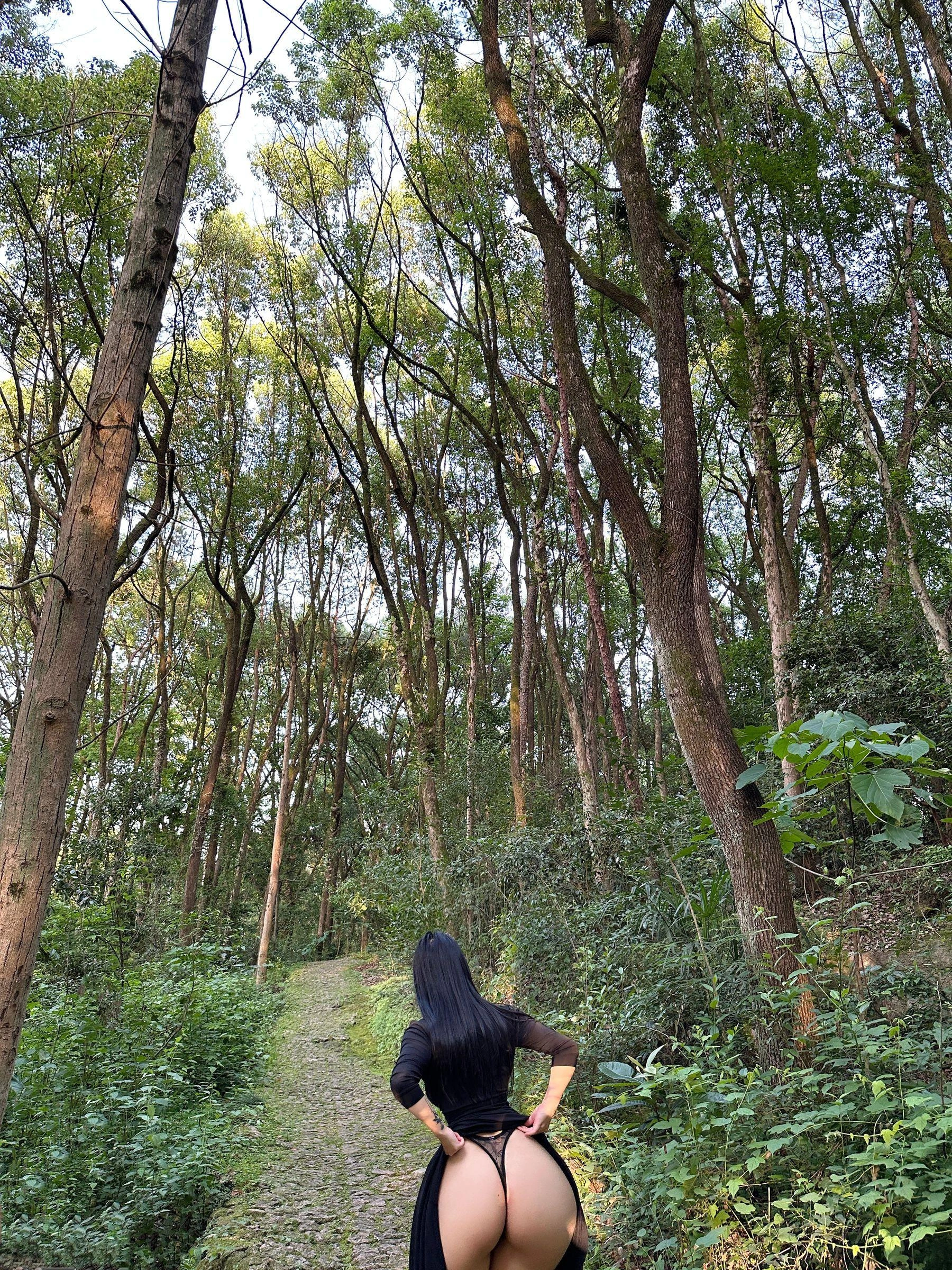 俏妞qiaoniuTT – 户外巨豚插图4