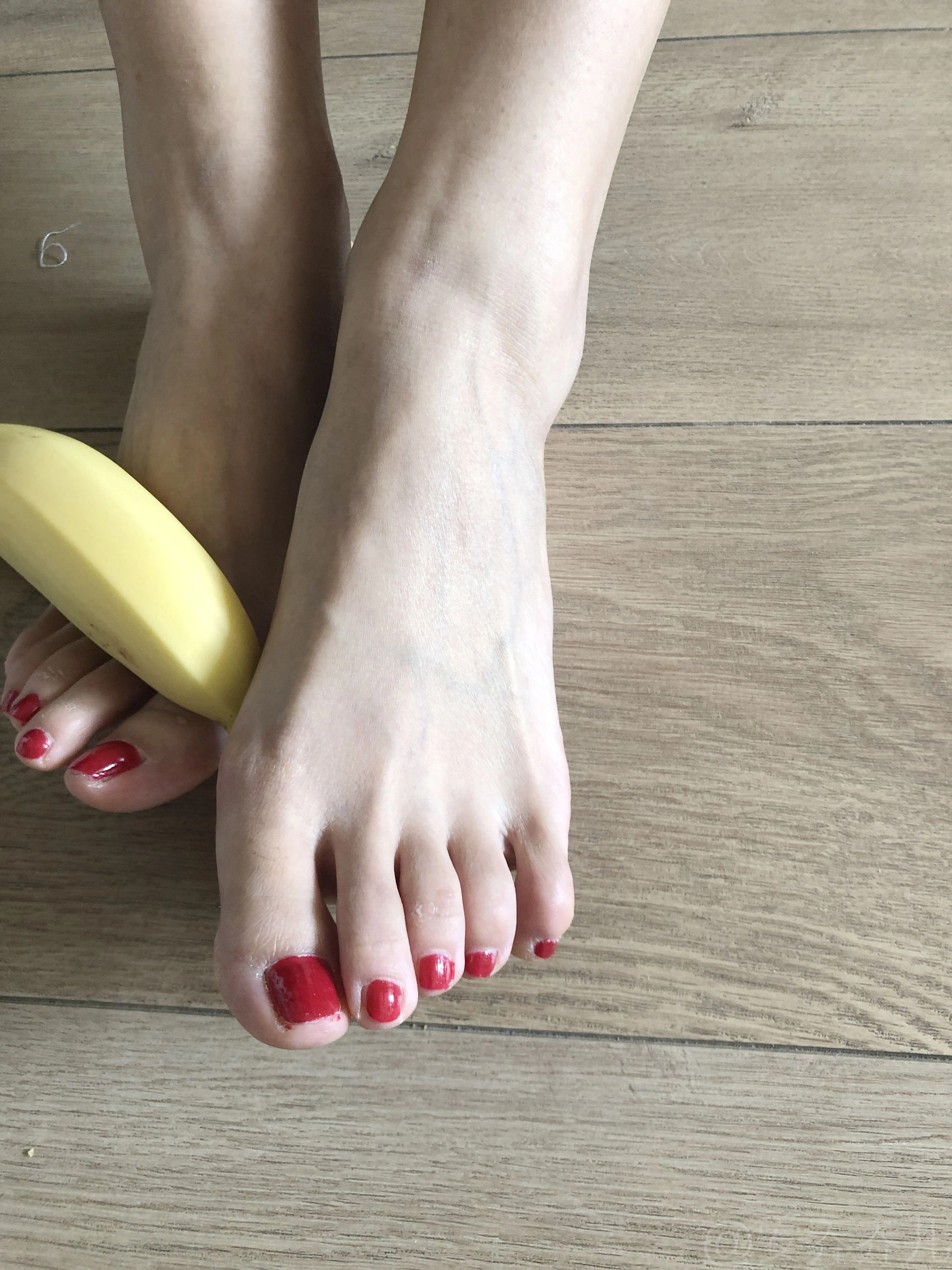 安乔乔儿(Nia乔乔) No.009 踩香蕉插图2 安乔乔儿(Nia乔乔) No.009 踩香蕉插图2