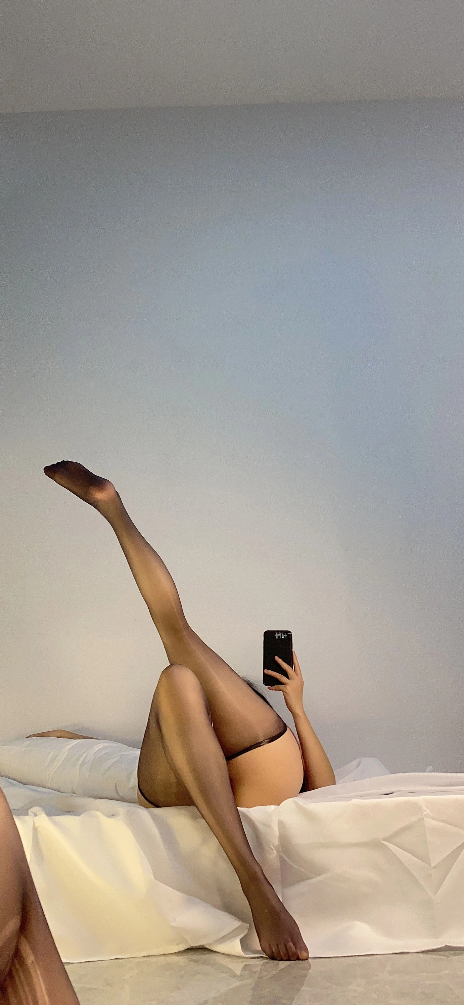 俏妞qiaoniuTT – 红色皮衣插图28