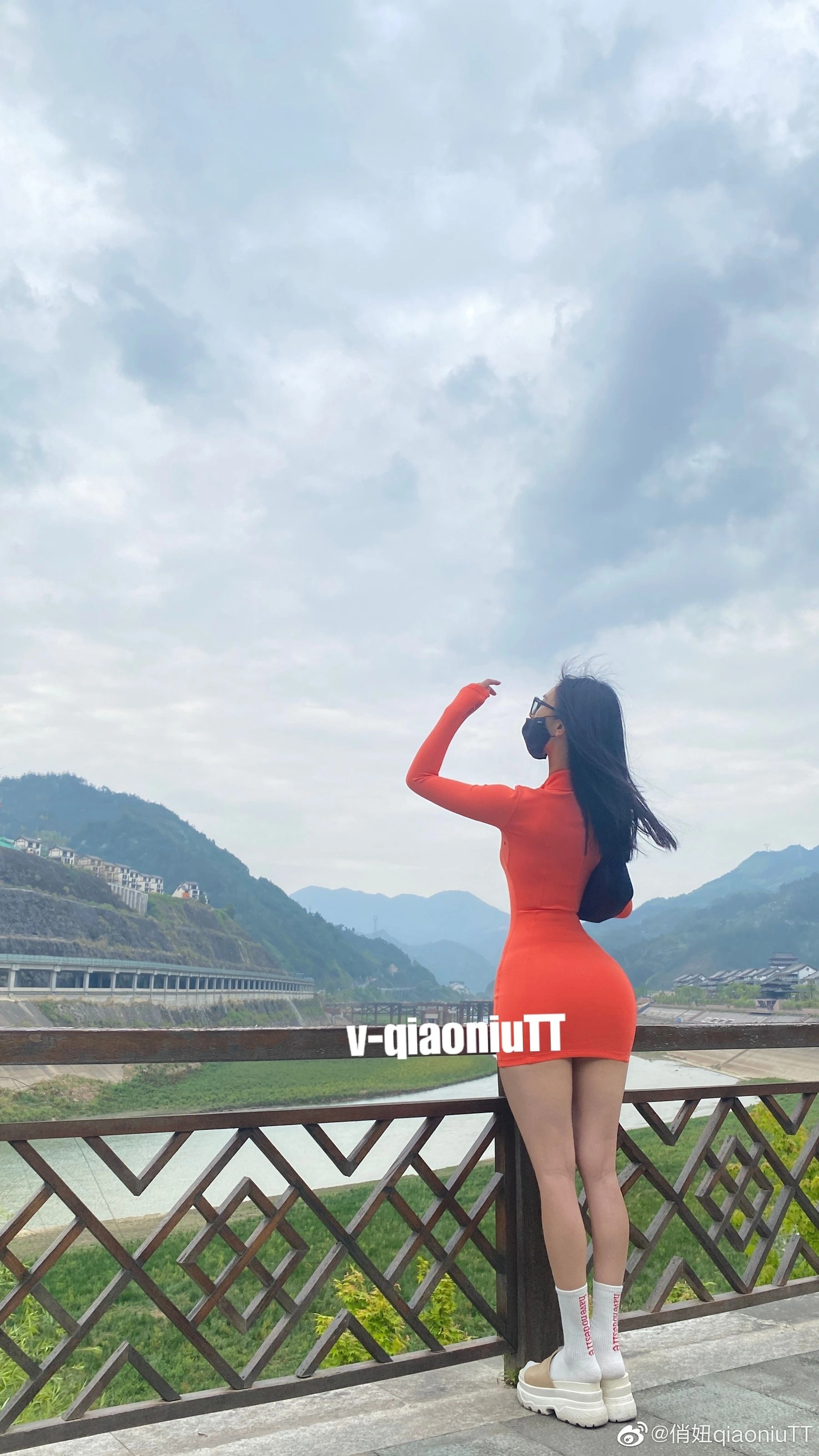 俏妞qiaoniuTT – 丝袜长腿翘臀 视图合集插图60