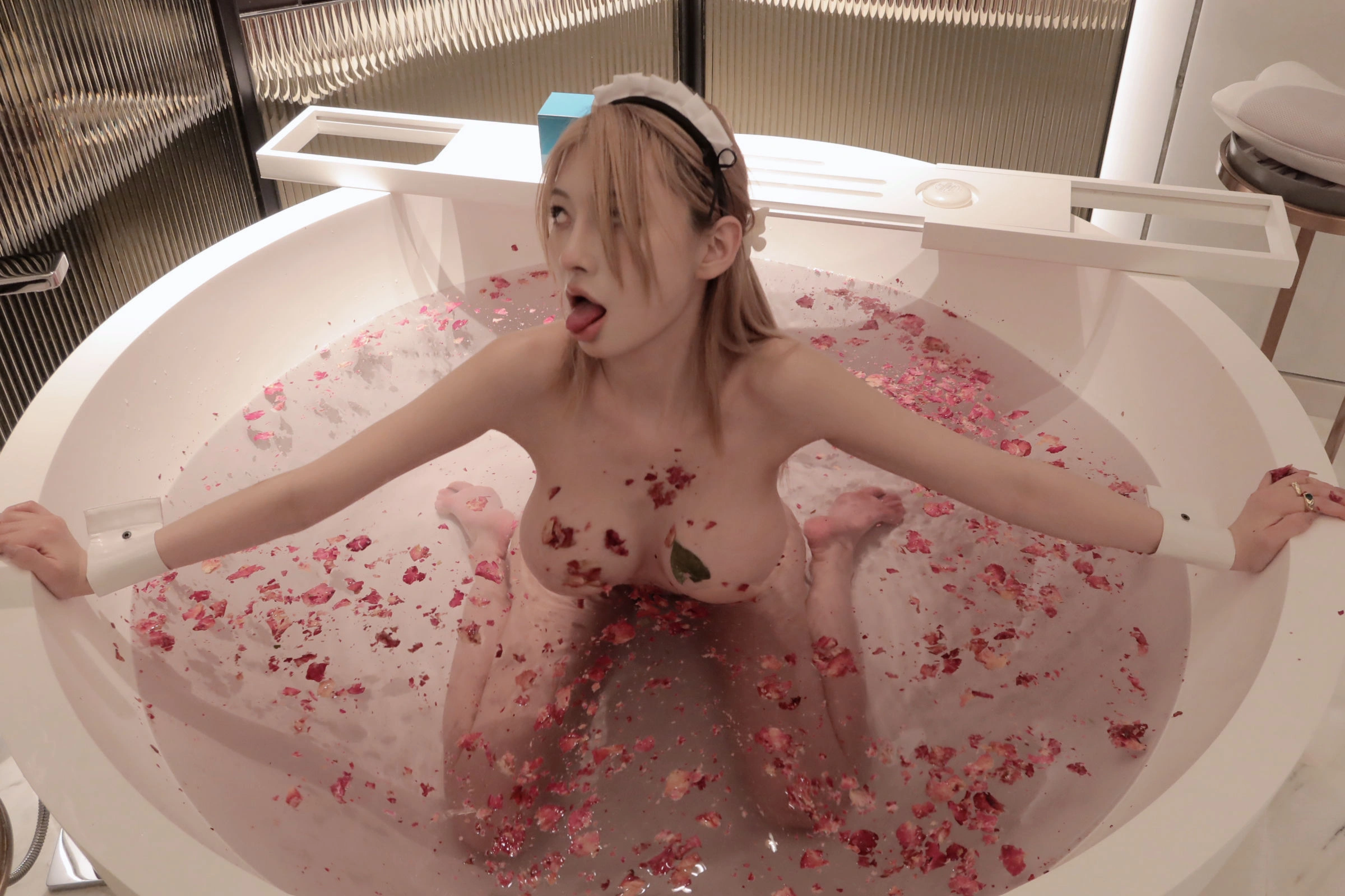 脸红Dearie – 红酒美人插图31