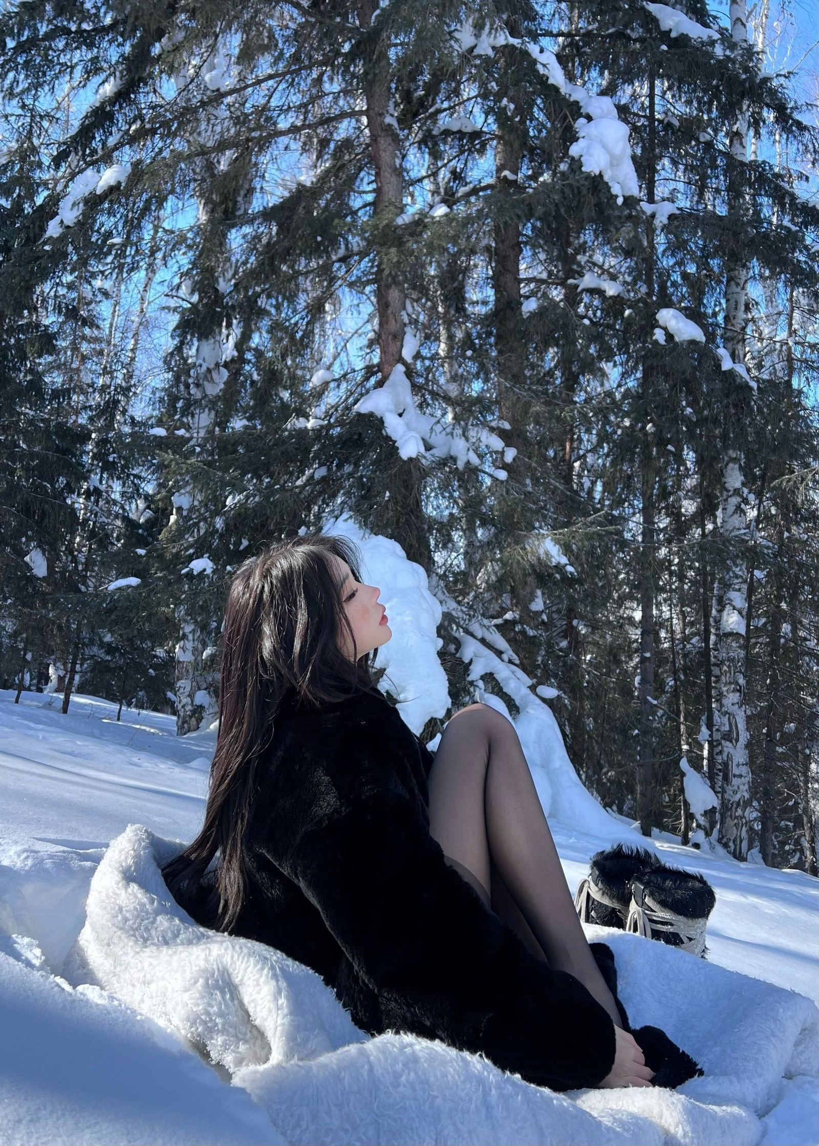 媛媛酱SAYUKI – 皮草 黑丝插图3