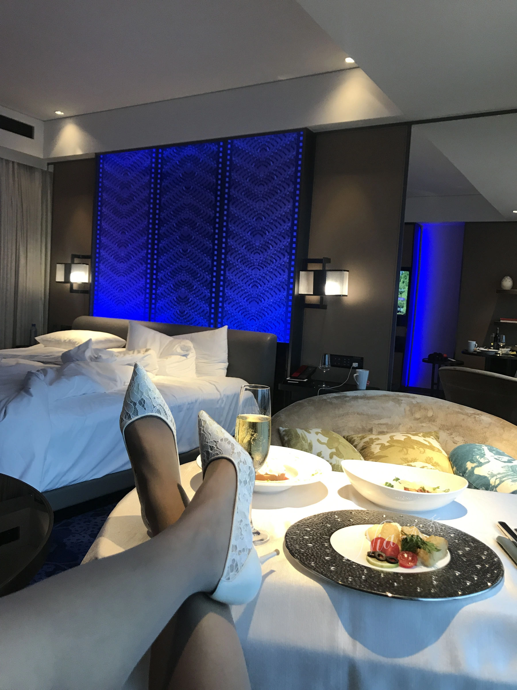 安乔乔儿(Nia乔乔) No.023 出差刚到酒店呀插图44