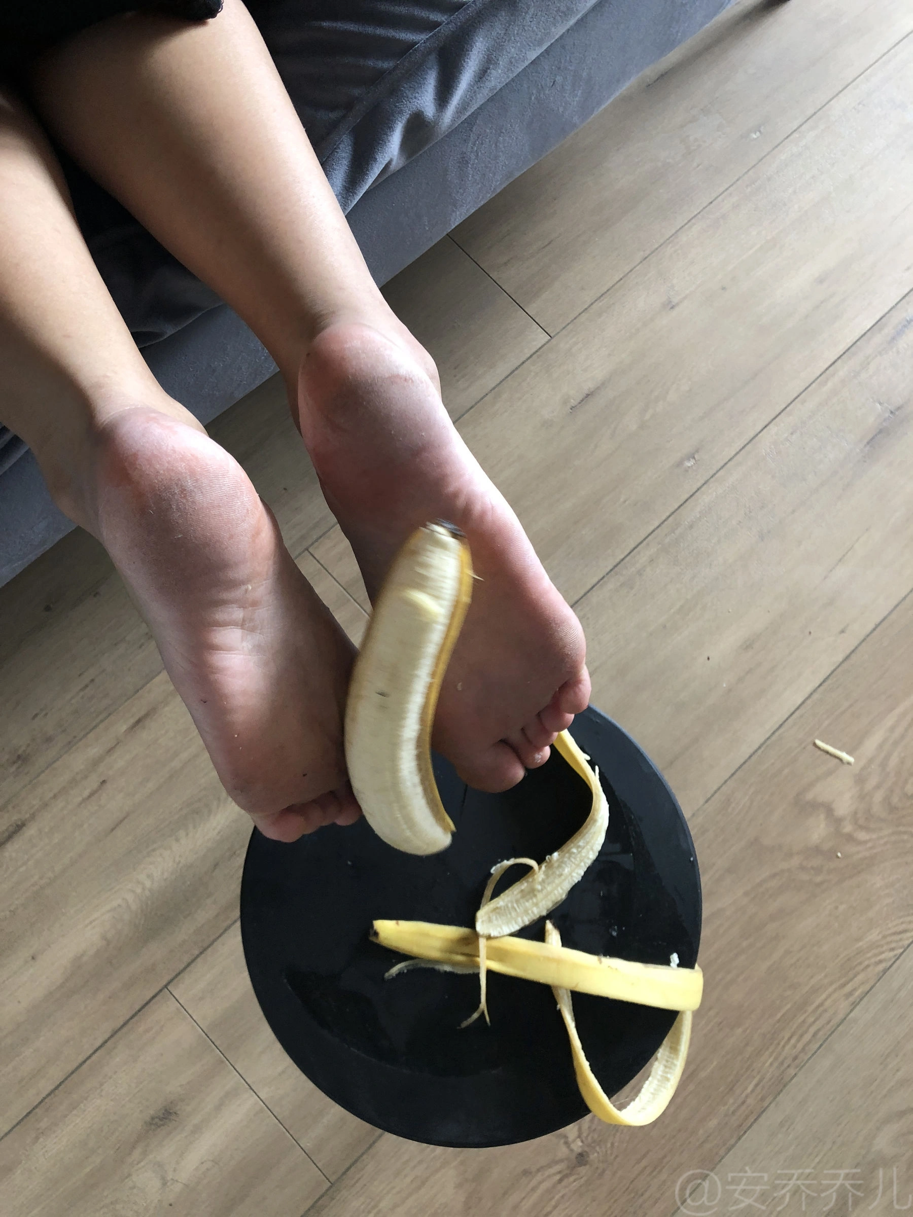 安乔乔儿(Nia乔乔) No.009 踩香蕉插图103