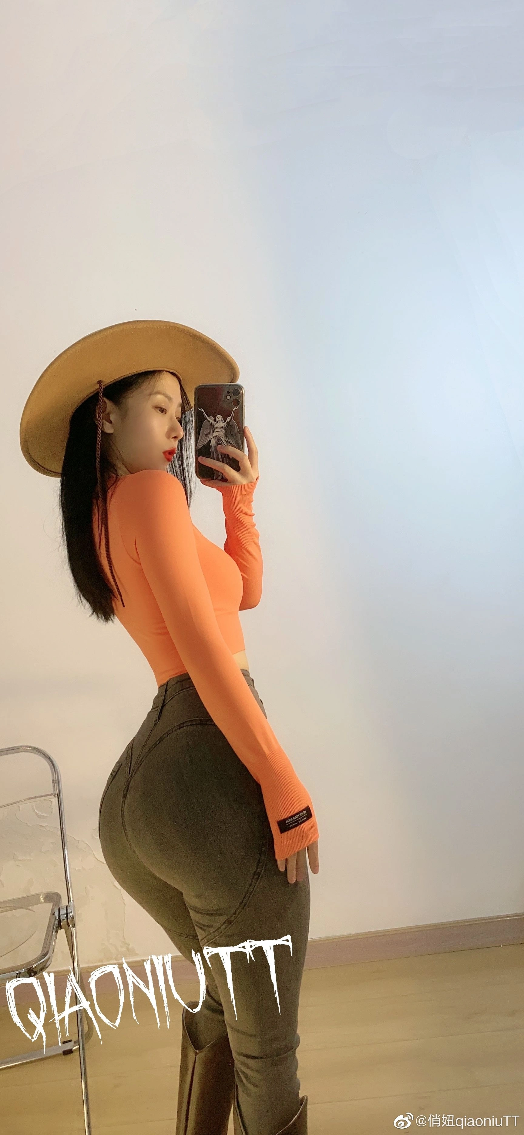 俏妞qiaoniuTT – 丝袜长腿翘臀 视图合集插图121