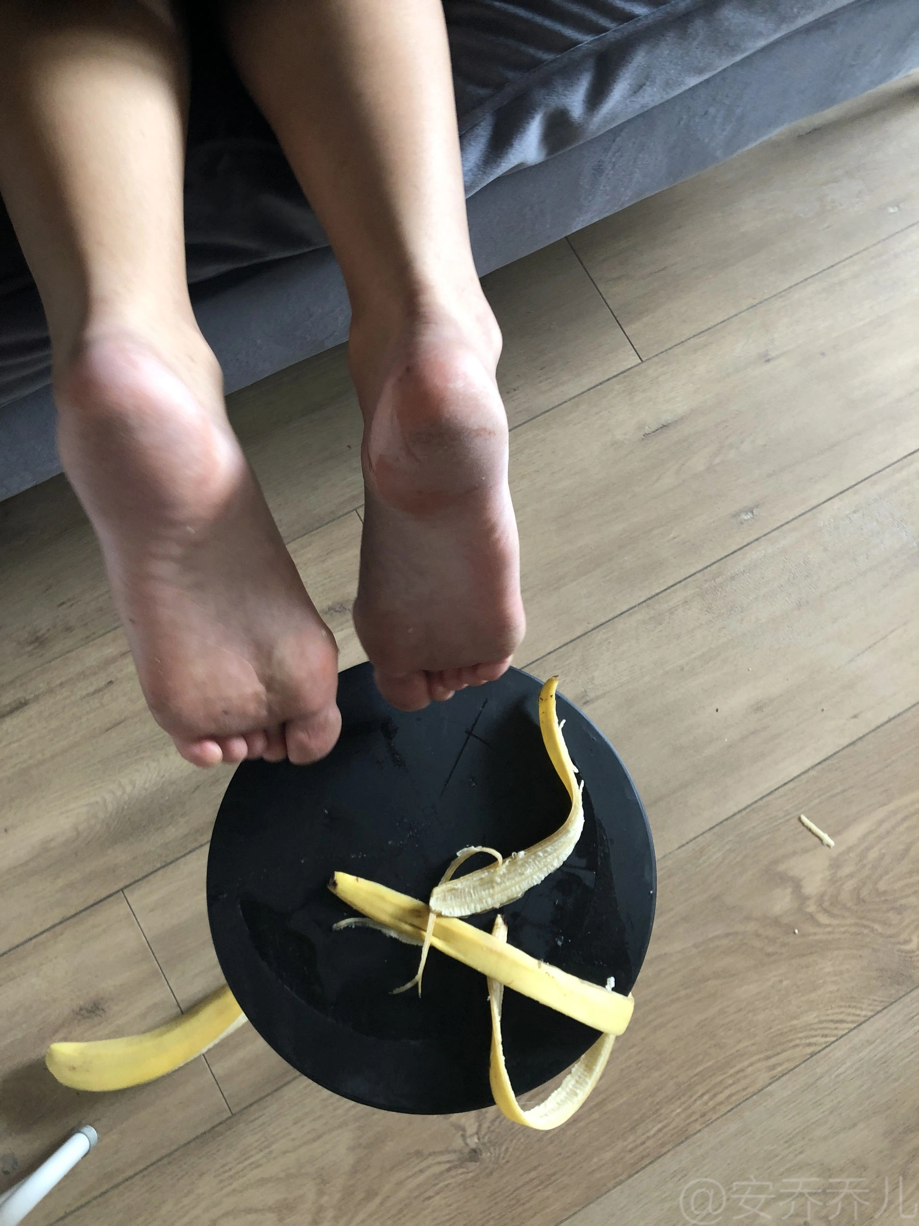 安乔乔儿(Nia乔乔) No.009 踩香蕉插图104 安乔乔儿(Nia乔乔) No.009 踩香蕉插图104