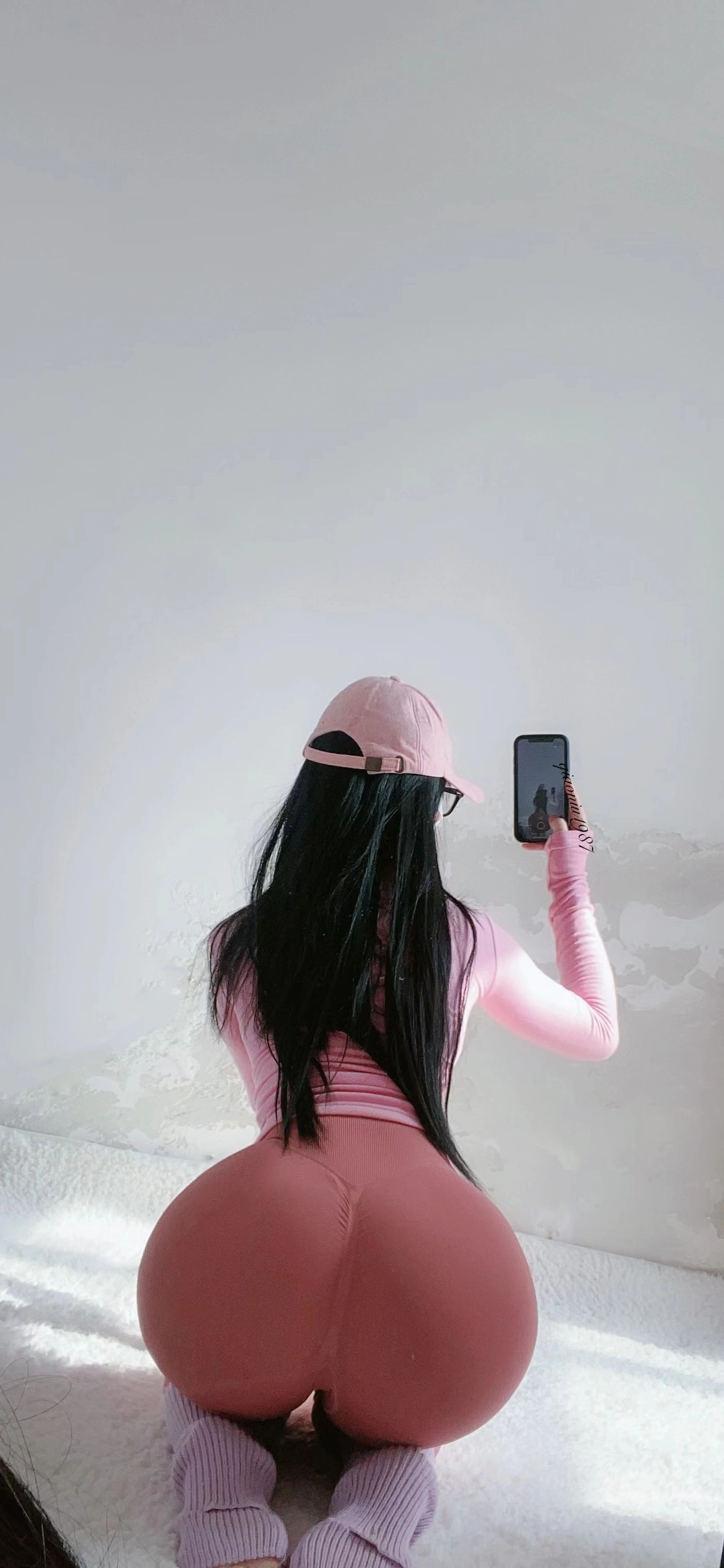 俏妞qiaoniuTT – 丝袜长腿翘臀 视图合集插图97