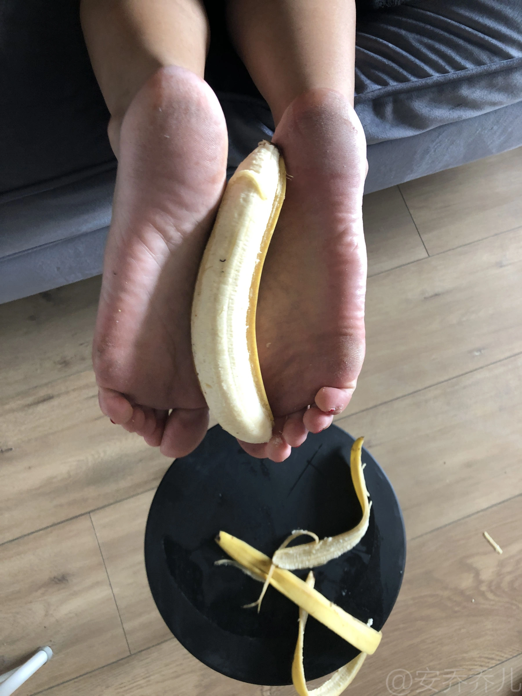 安乔乔儿(Nia乔乔) No.009 踩香蕉插图98 安乔乔儿(Nia乔乔) No.009 踩香蕉插图98