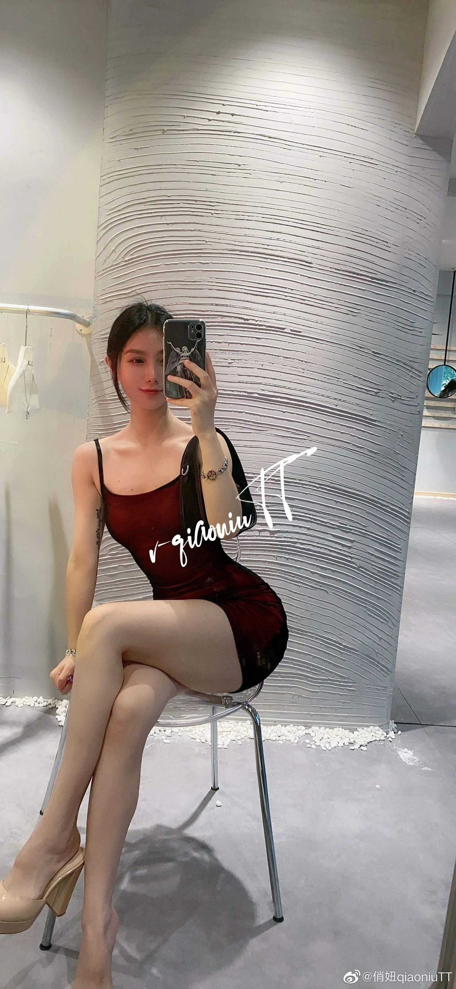 俏妞qiaoniuTT – 丝袜长腿翘臀 视图合集插图94