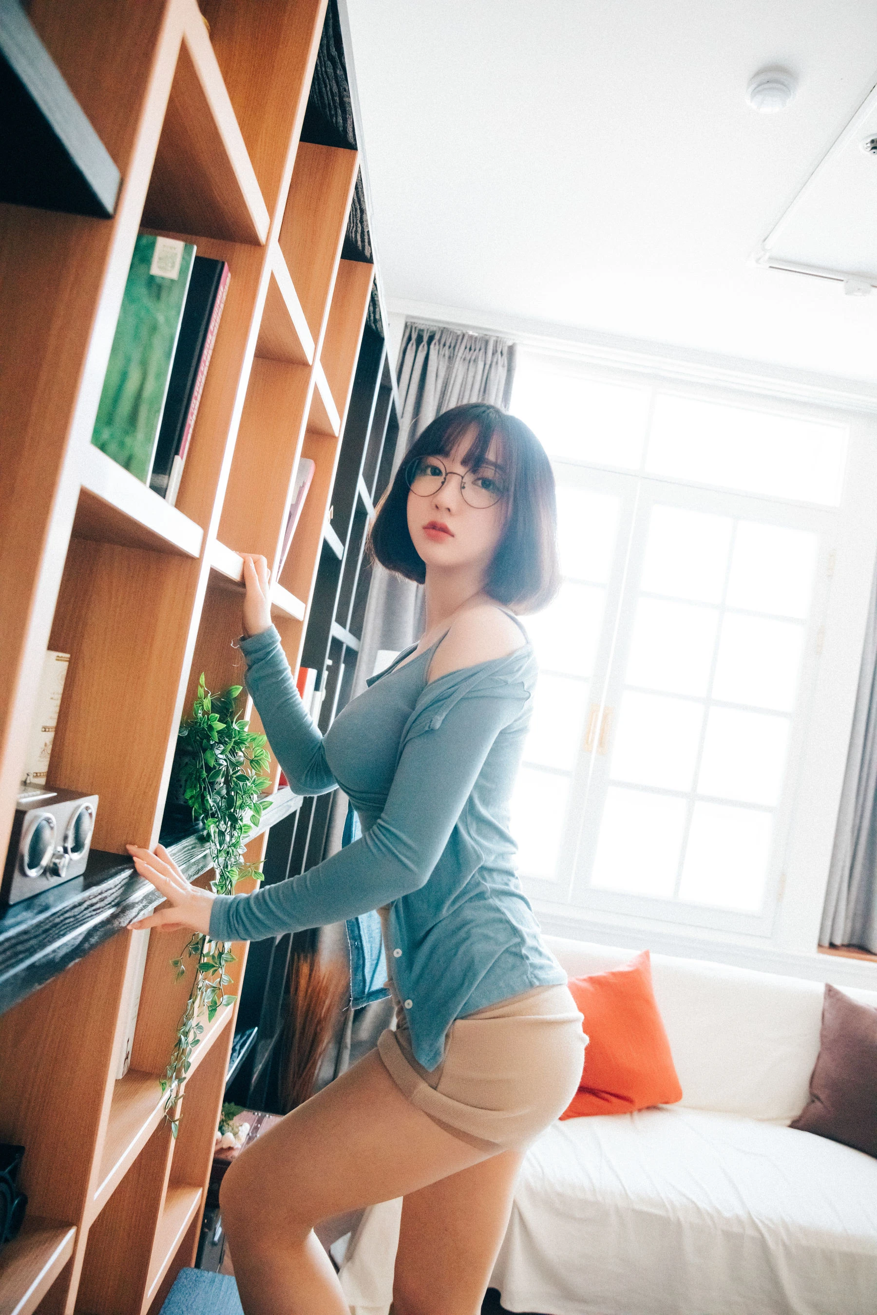 [LOOZY] Yeeun – Librarian Girl插图3