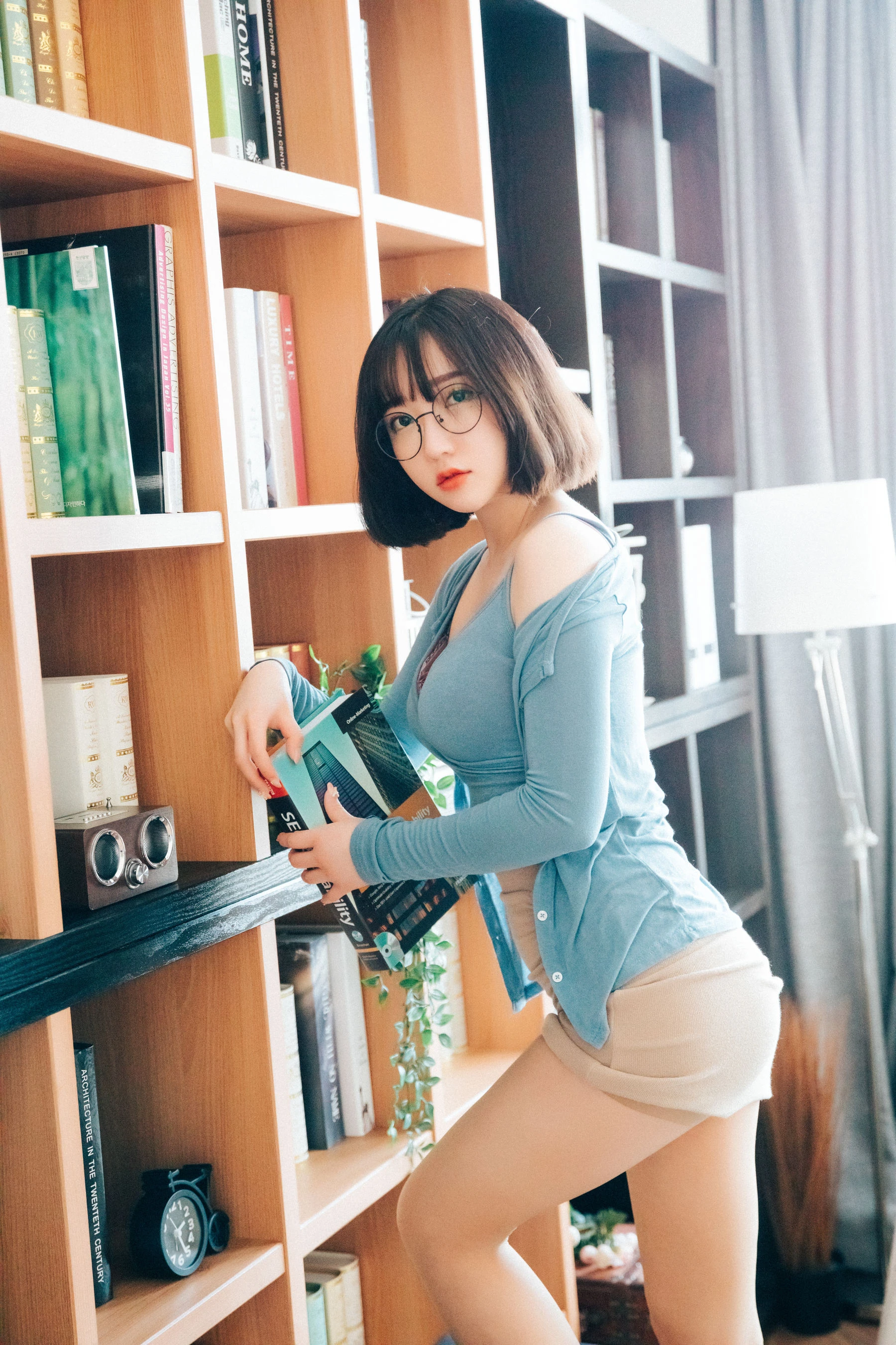 [LOOZY] Yeeun – Librarian Girl插图4